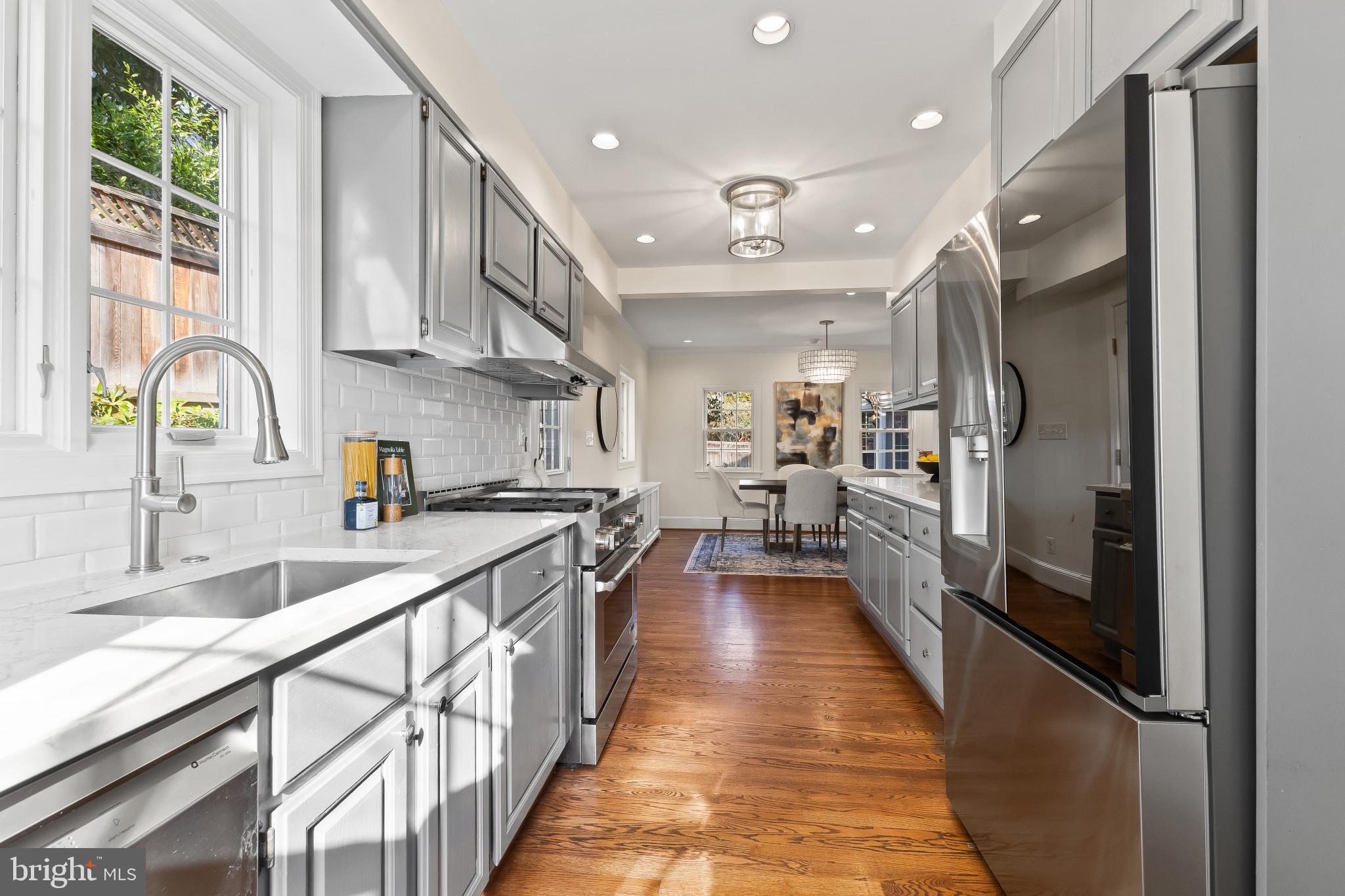 JEFFERSON PARK - Residential