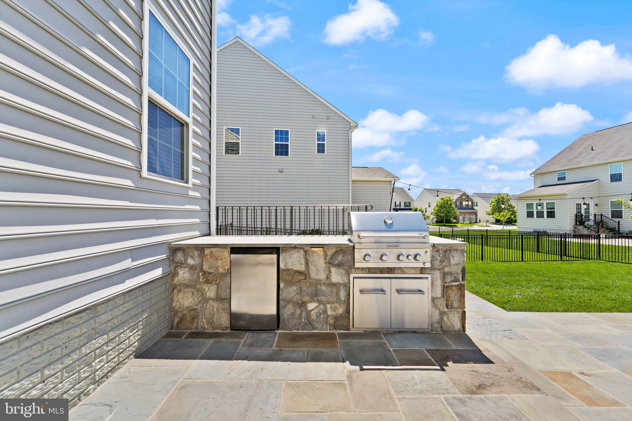 SEVEN HILLS - Residential