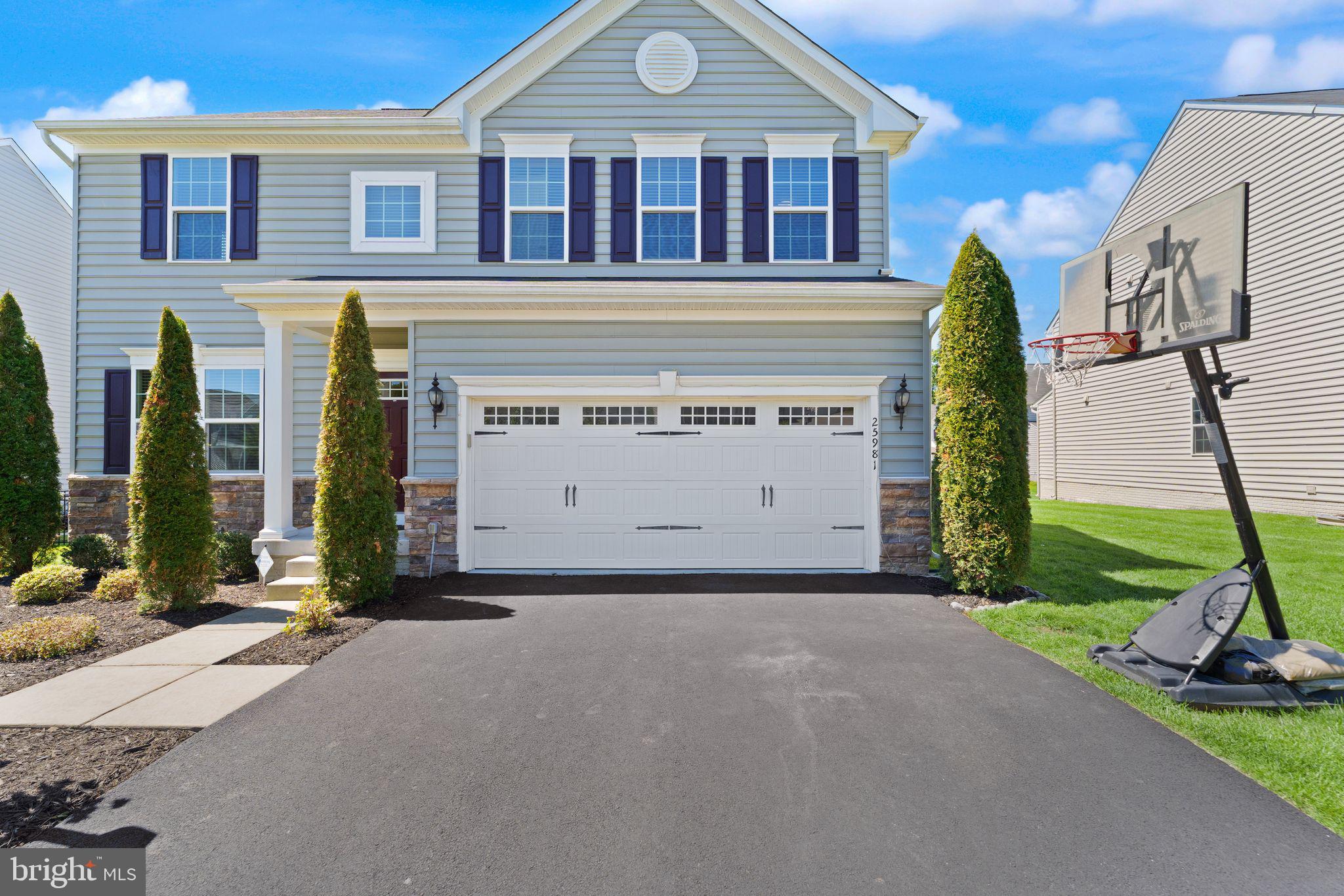 SEVEN HILLS - Residential