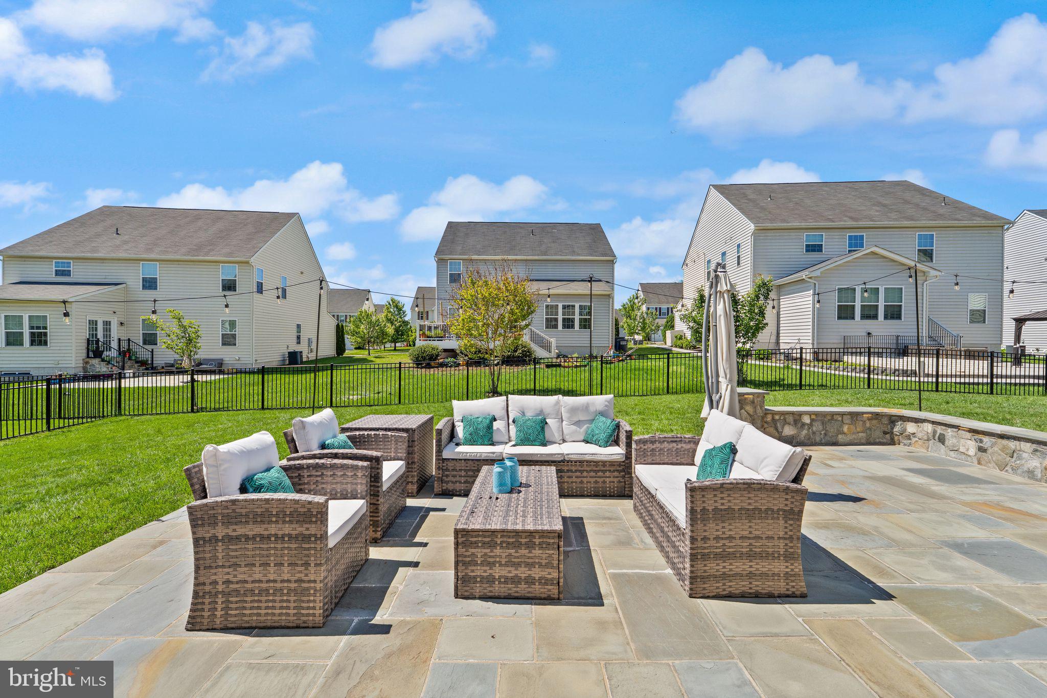 SEVEN HILLS - Residential