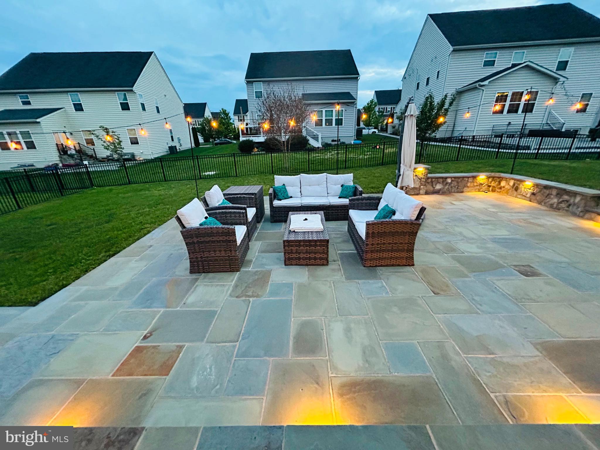 SEVEN HILLS - Residential