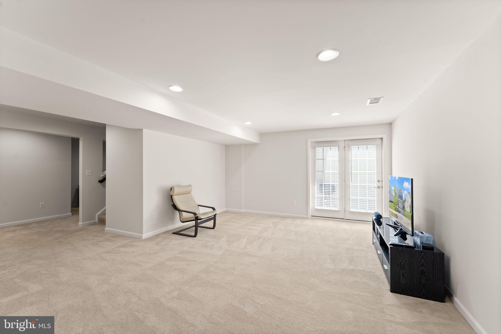 SEVEN HILLS - Residential
