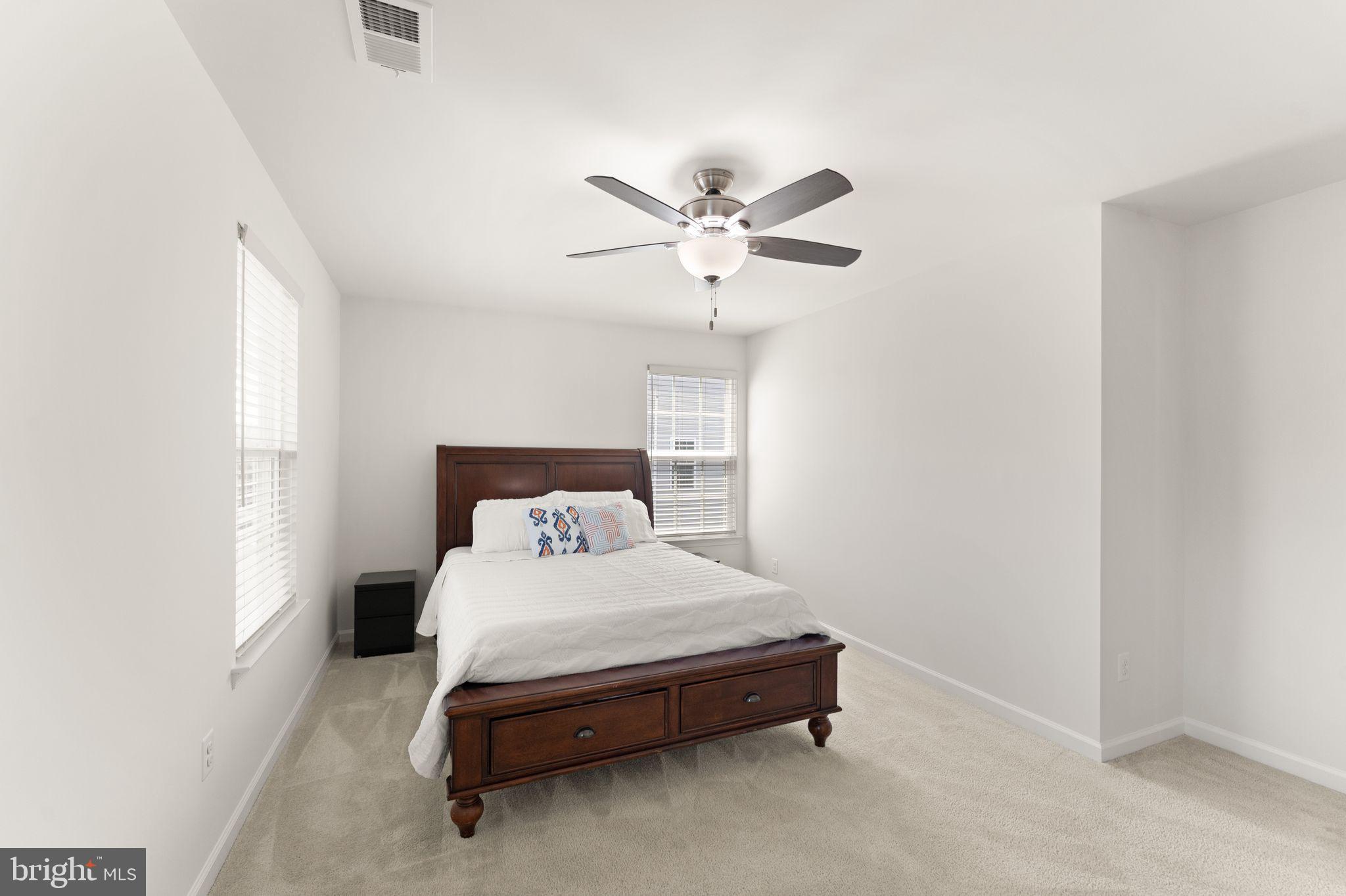 SEVEN HILLS - Residential