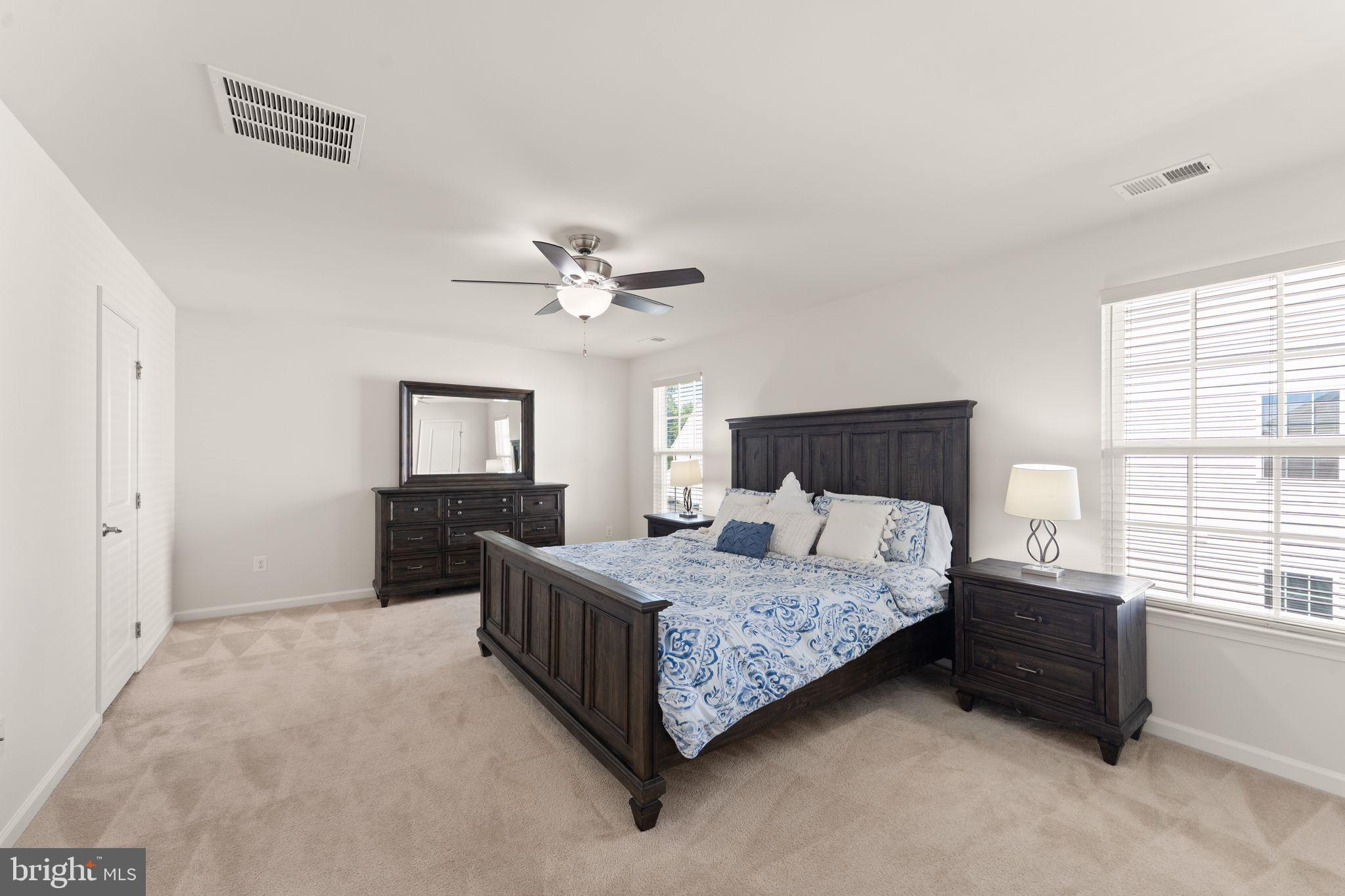 SEVEN HILLS - Residential