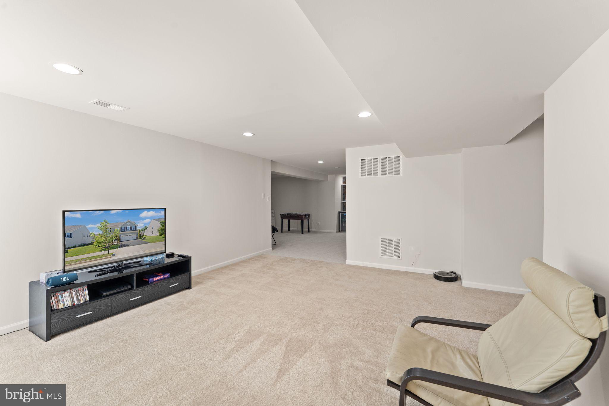 SEVEN HILLS - Residential