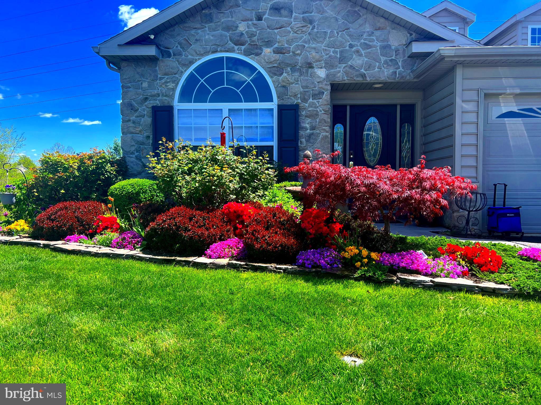 BUMBLE BEE HOLLOW - Residential