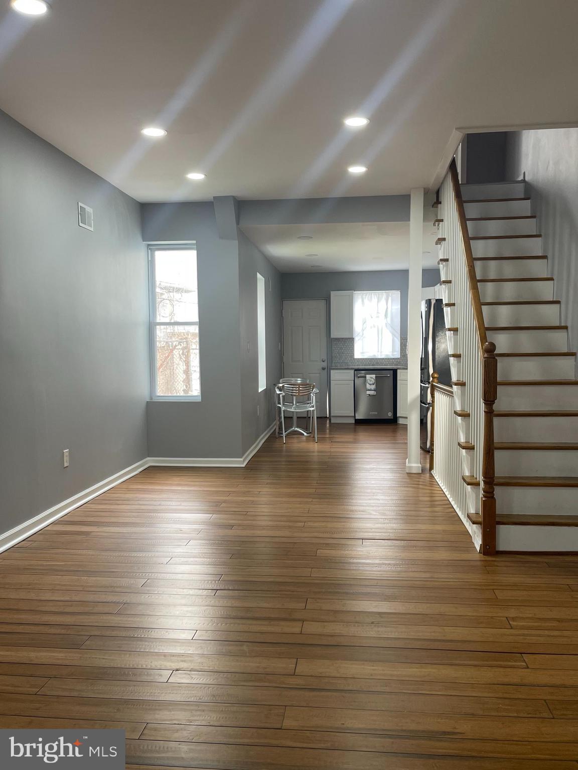 STRAWBERRY MANSION - Residential