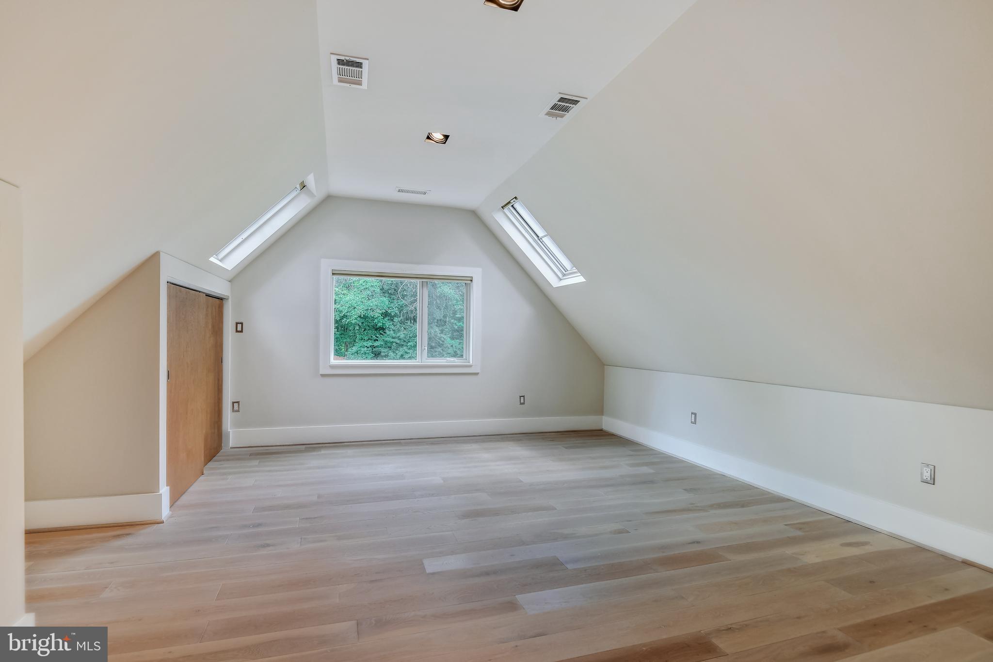 GENERAL COOPER ESTATES - Residential