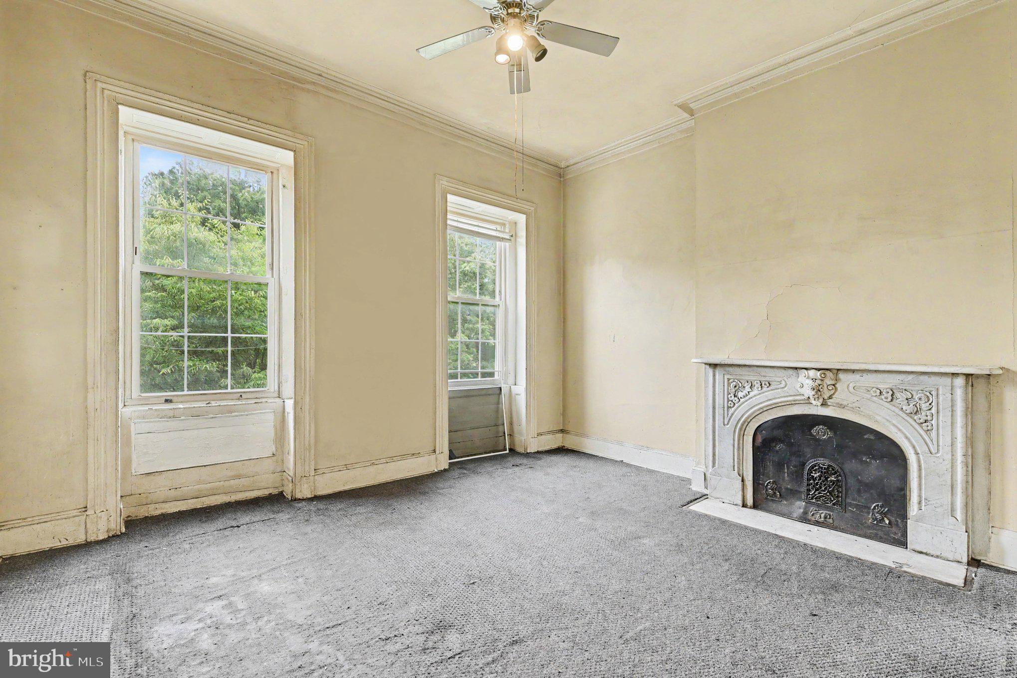 FRANKLIN SQUARE HISTORIC DISTRICT - Commercial Sale