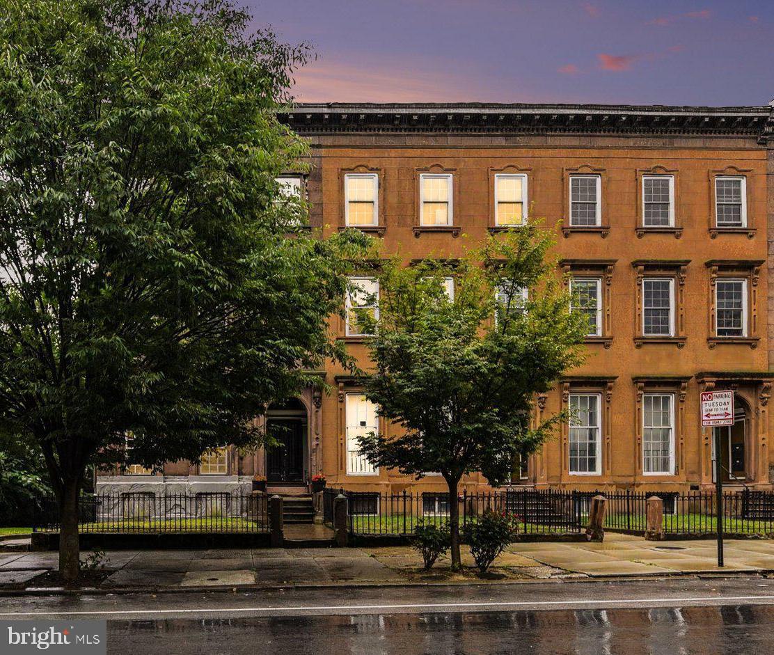 FRANKLIN SQUARE HISTORIC DISTRICT - Commercial Sale