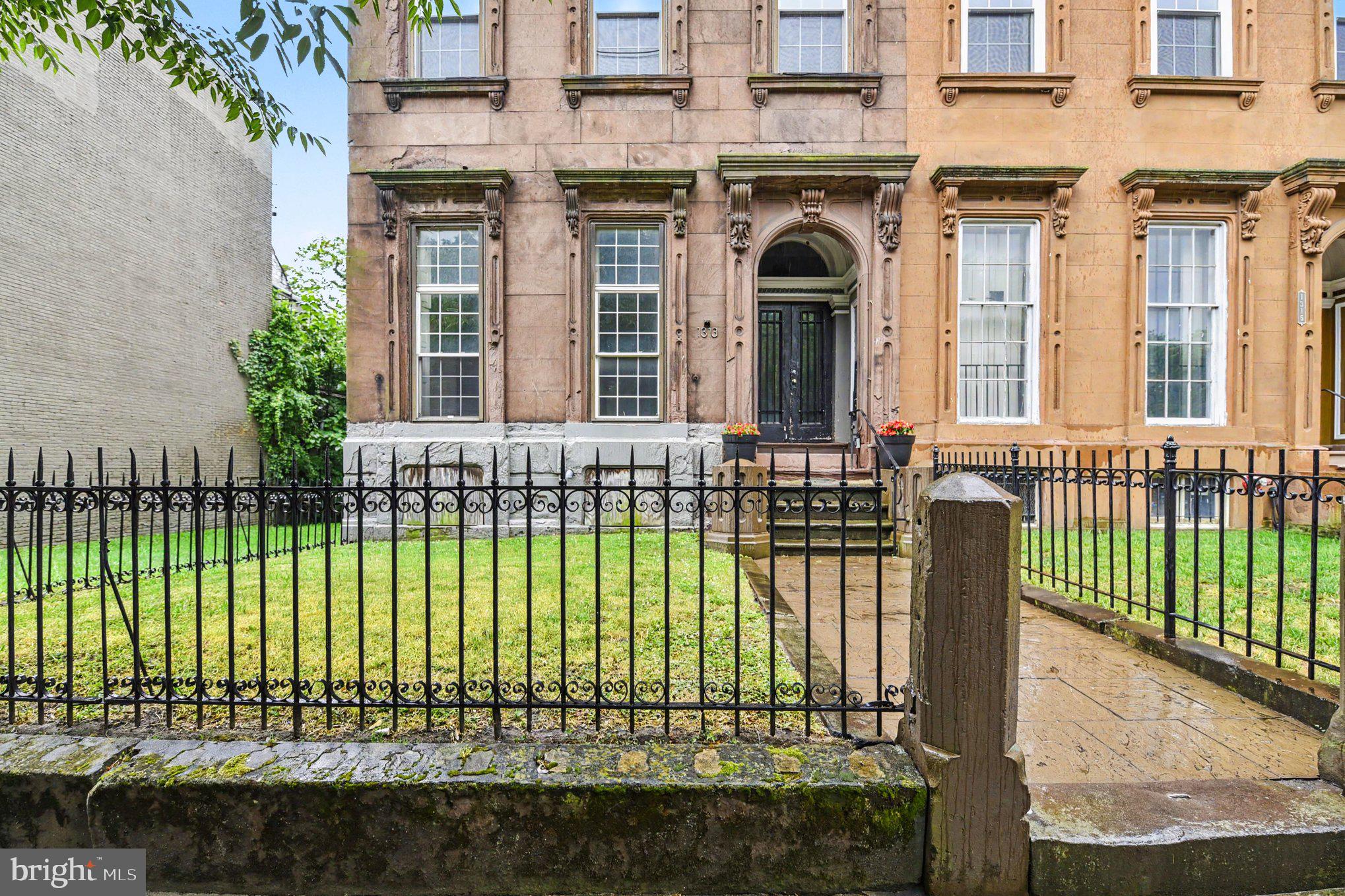 FRANKLIN SQUARE HISTORIC DISTRICT - Commercial Sale