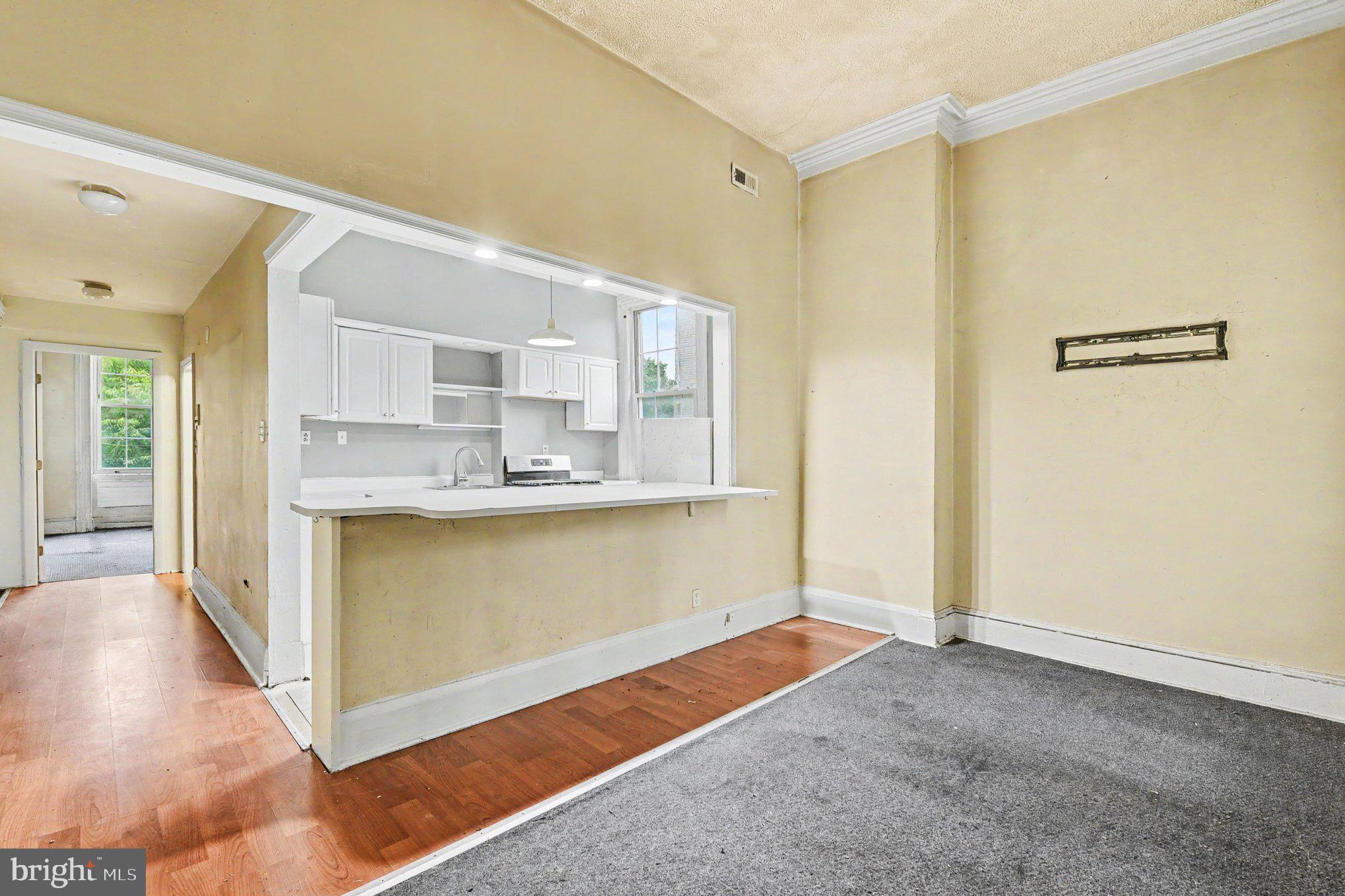FRANKLIN SQUARE HISTORIC DISTRICT - Commercial Sale