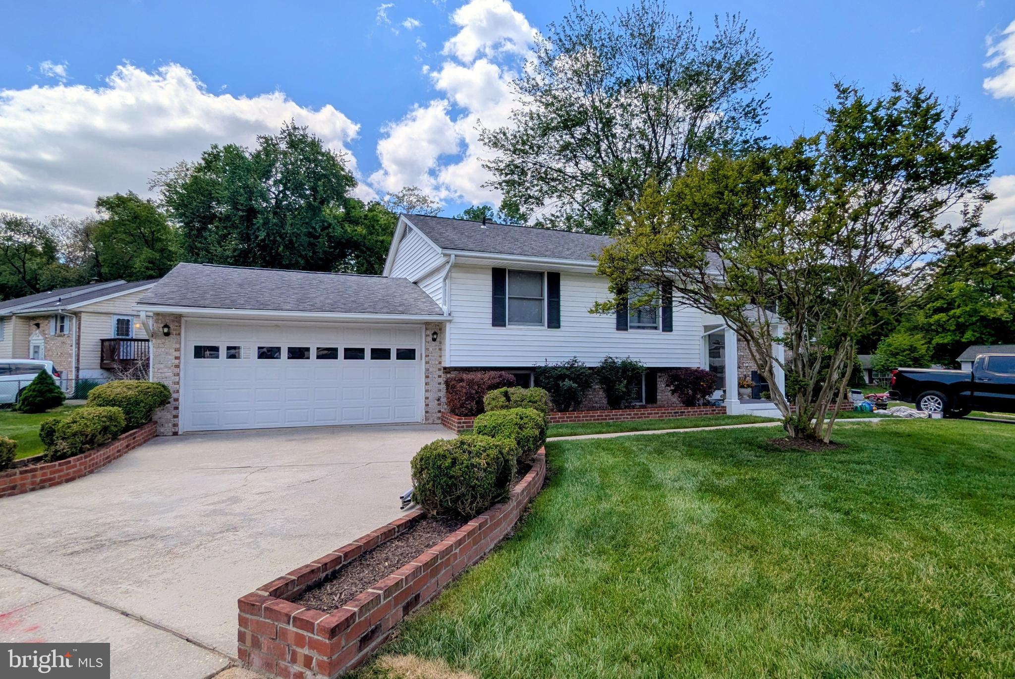 VILLAGE OF OLDE MILL - Residential