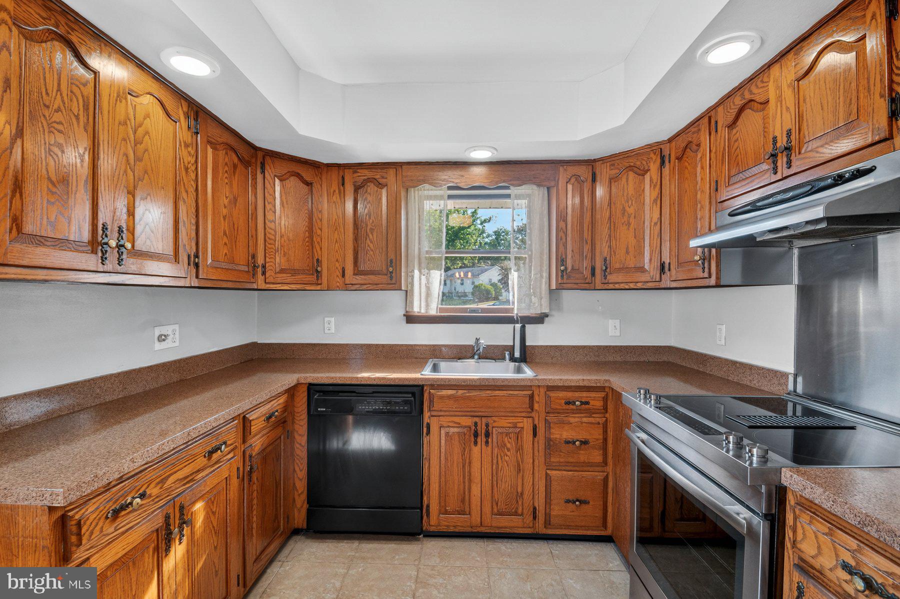 VILLAGE OF OLDE MILL - Residential