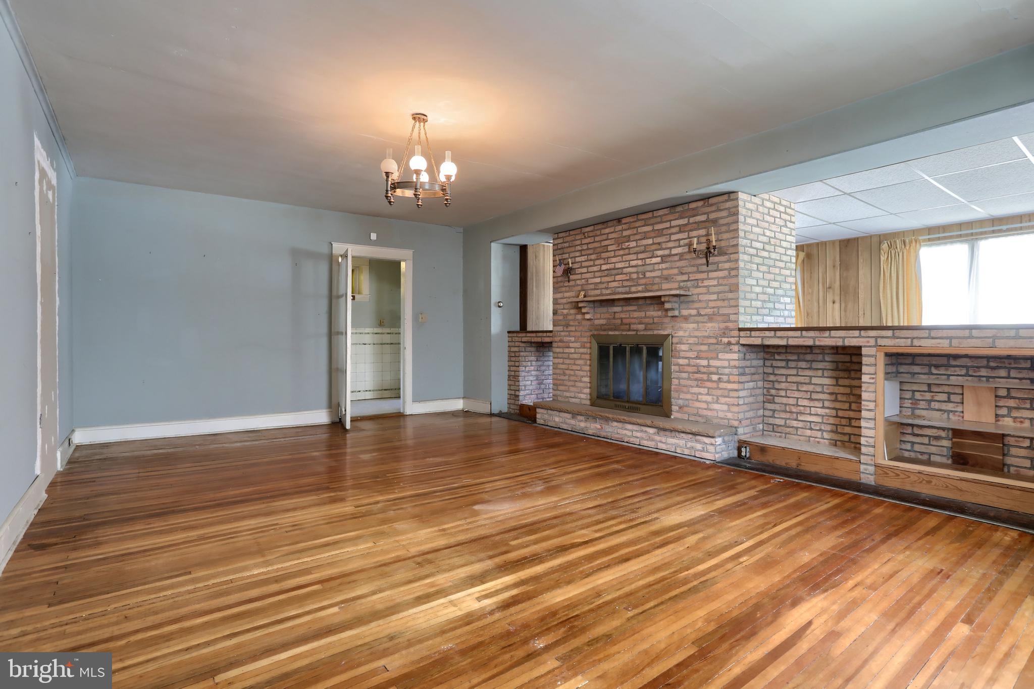 SHILLINGTON - Residential