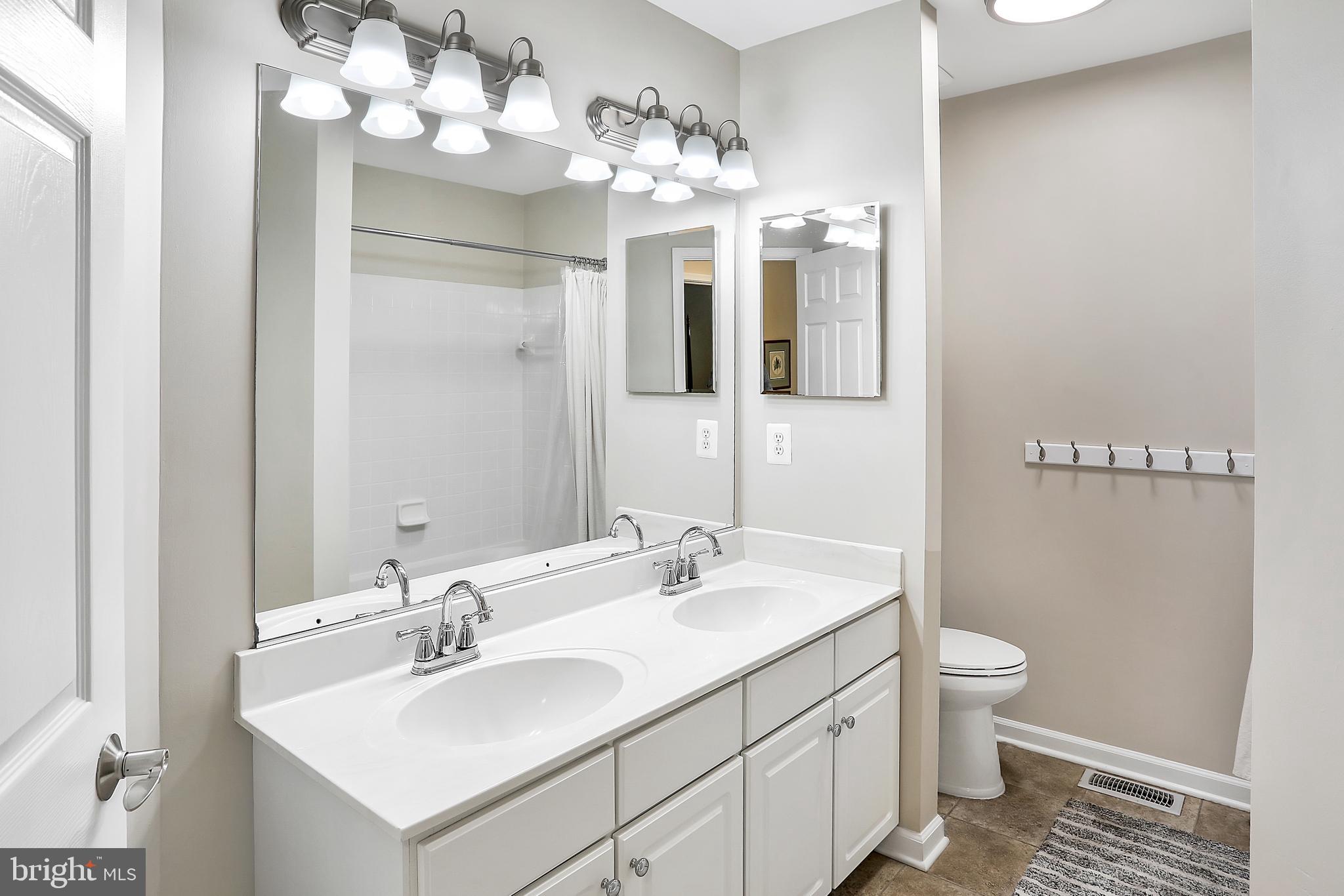 MAYFAIR - Residential