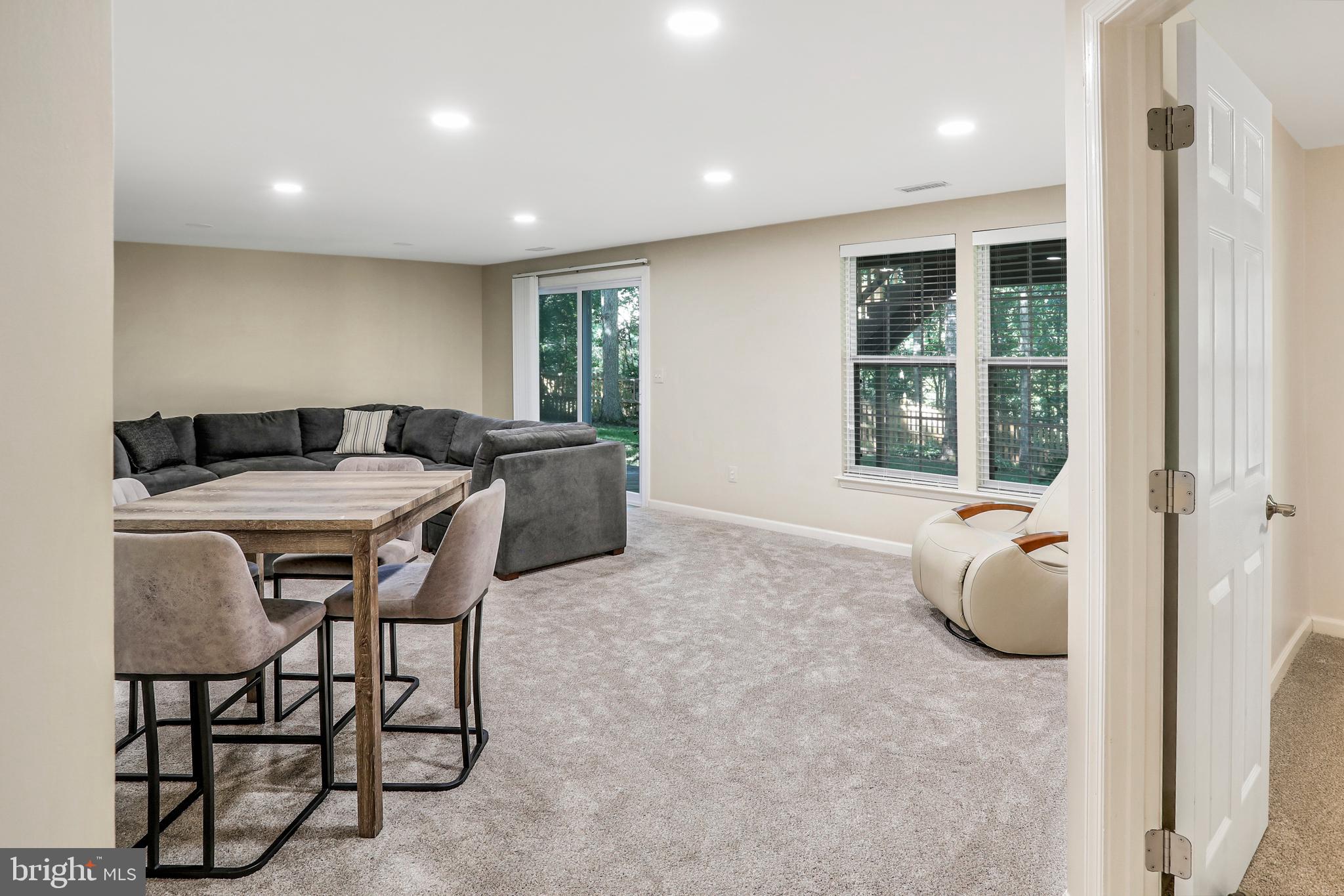 MAYFAIR - Residential