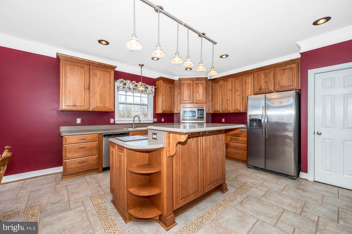 SUMMIT VIEW ESTATES - Residential