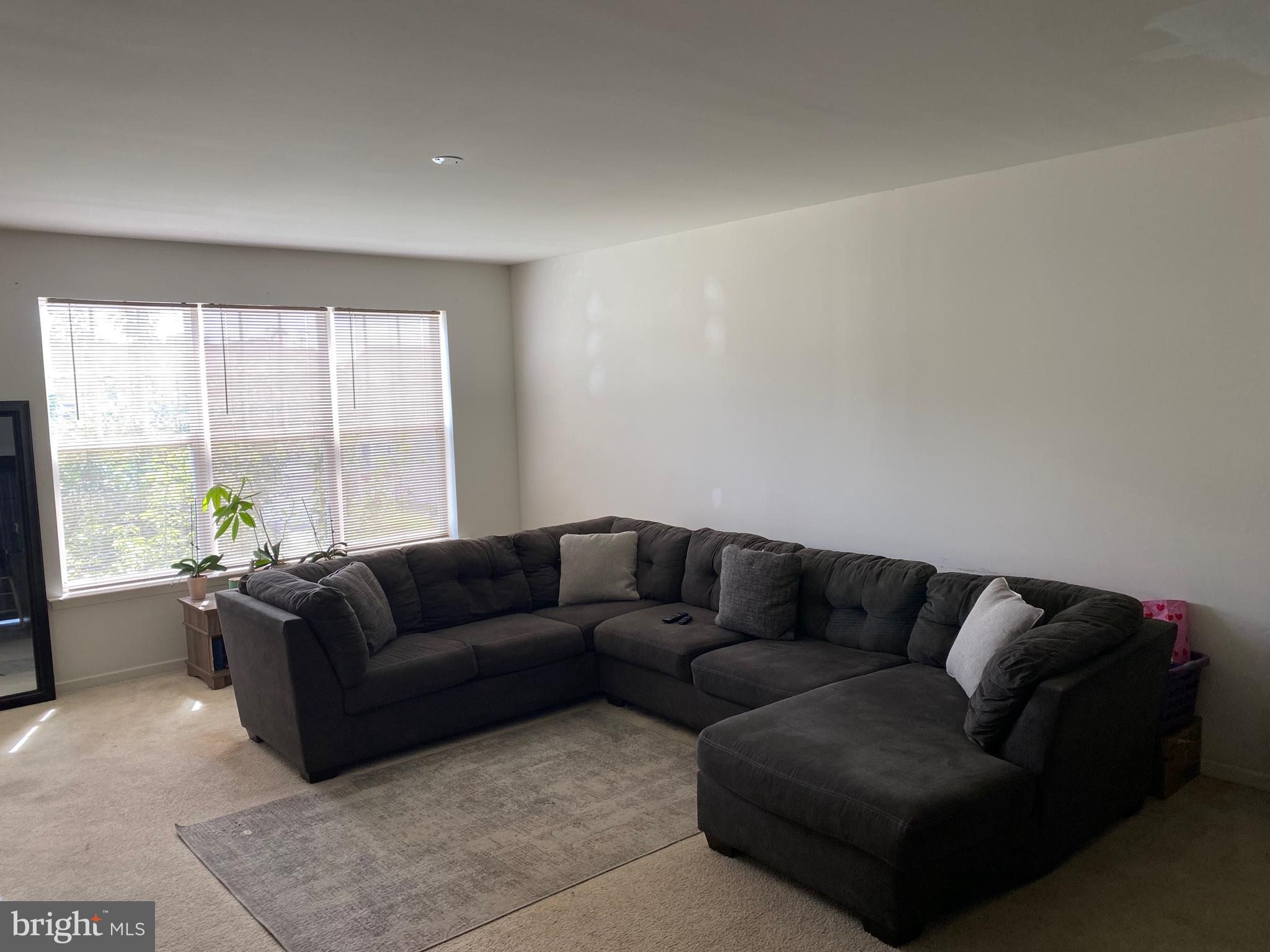 TIDBURY CROSSING - Residential