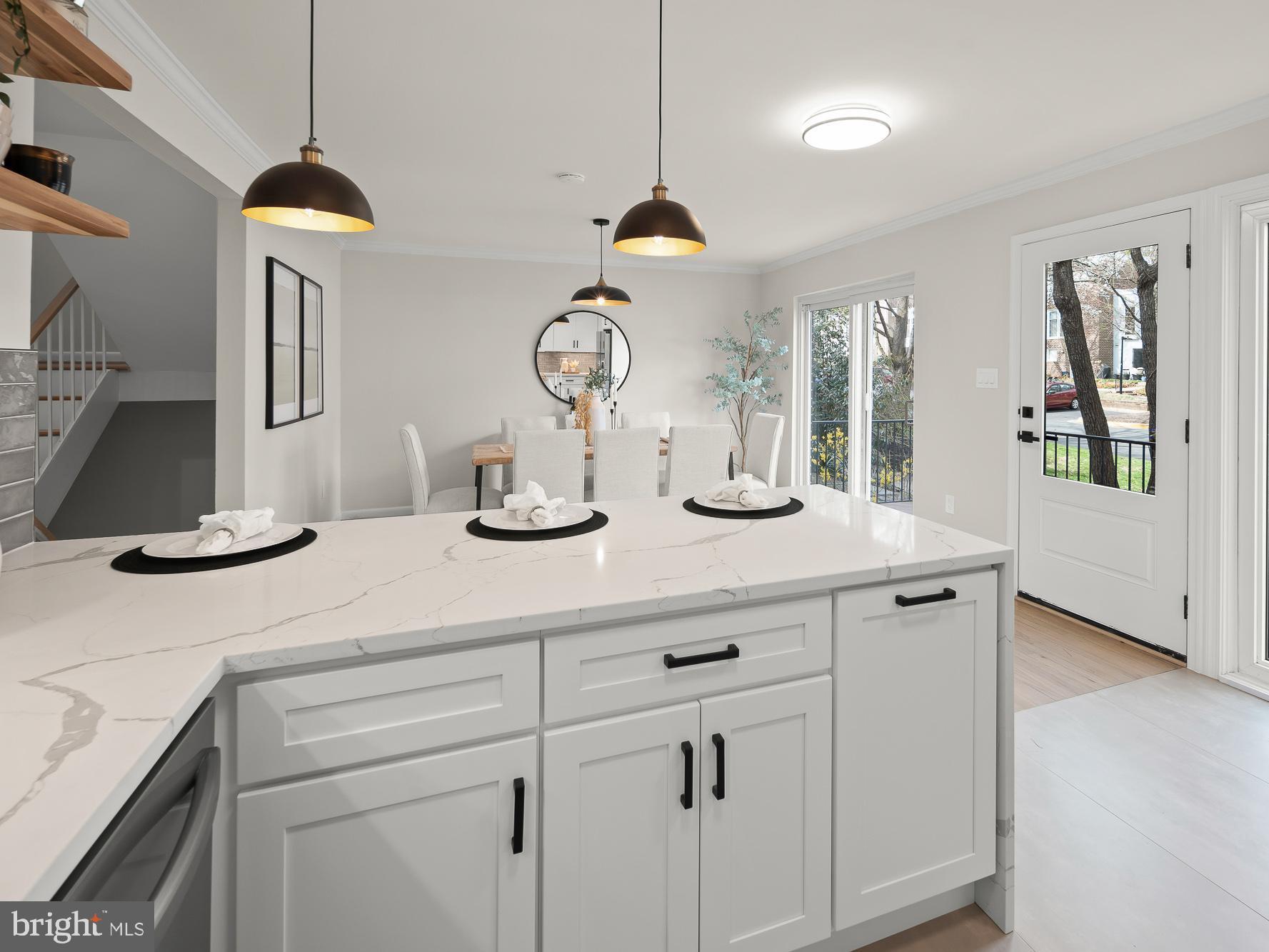 RESTON - Residential