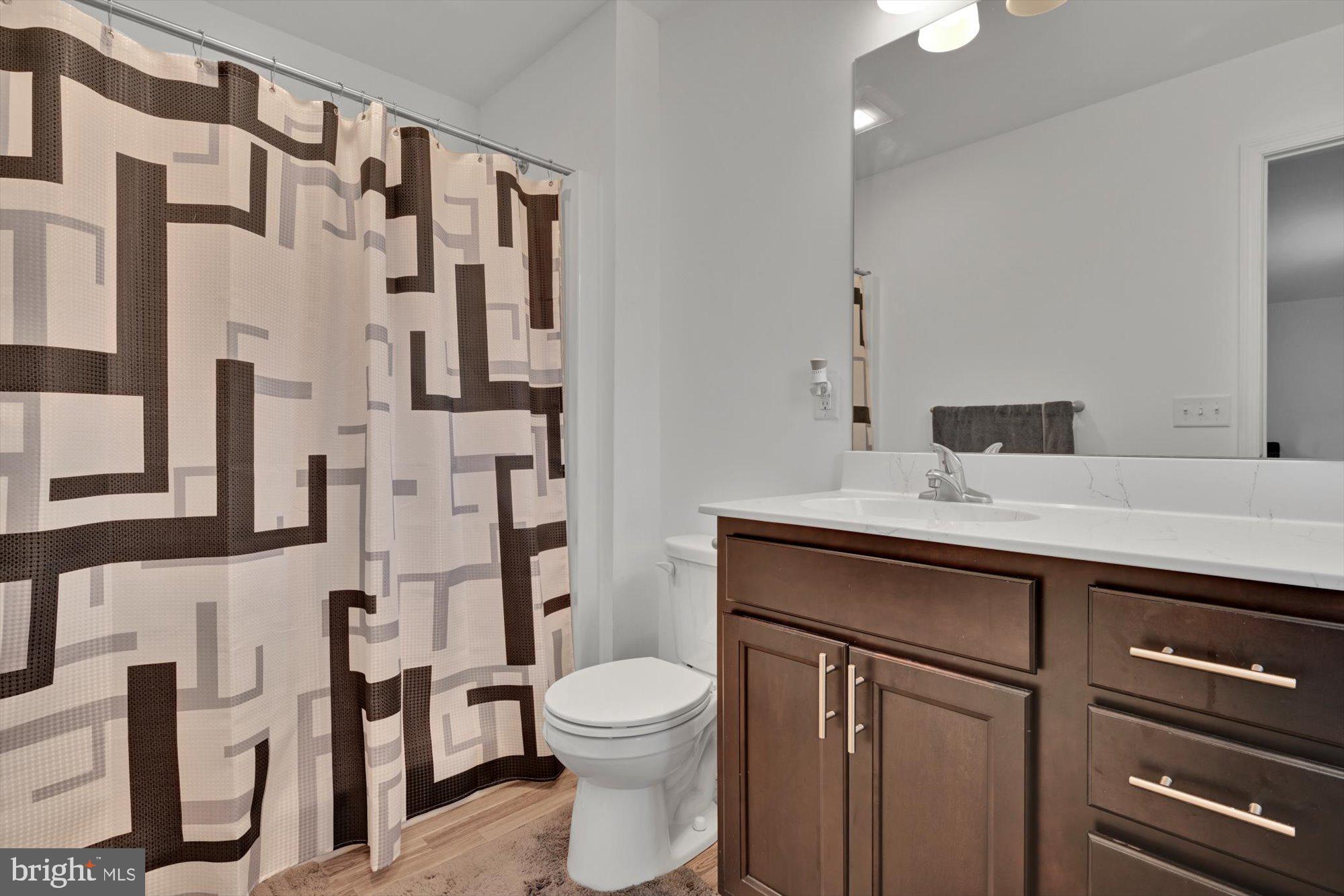 CHELSEY FALLS - Residential