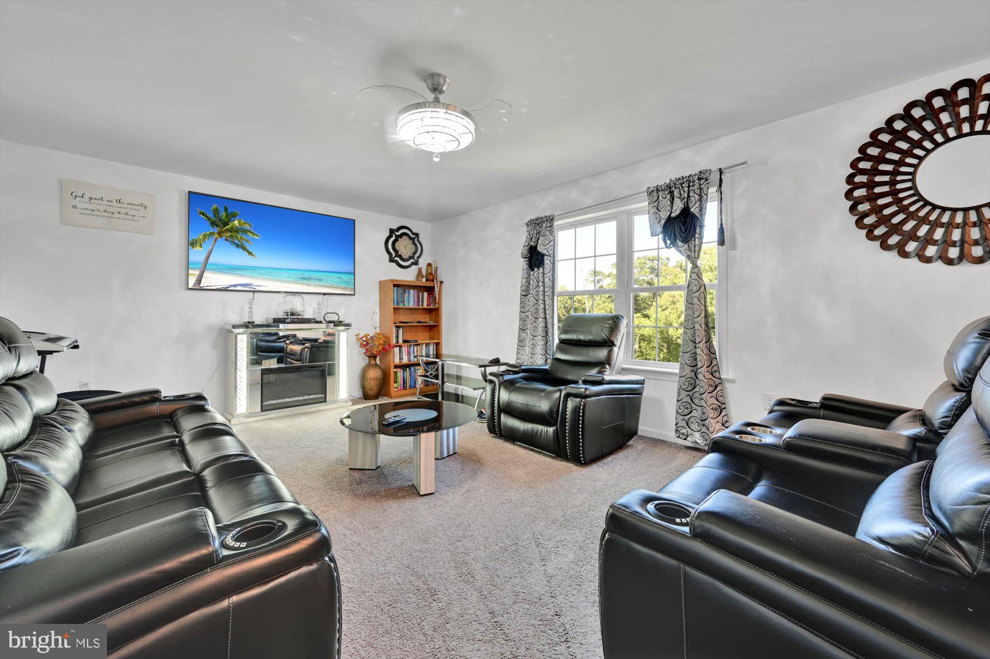 CHELSEY FALLS - Residential