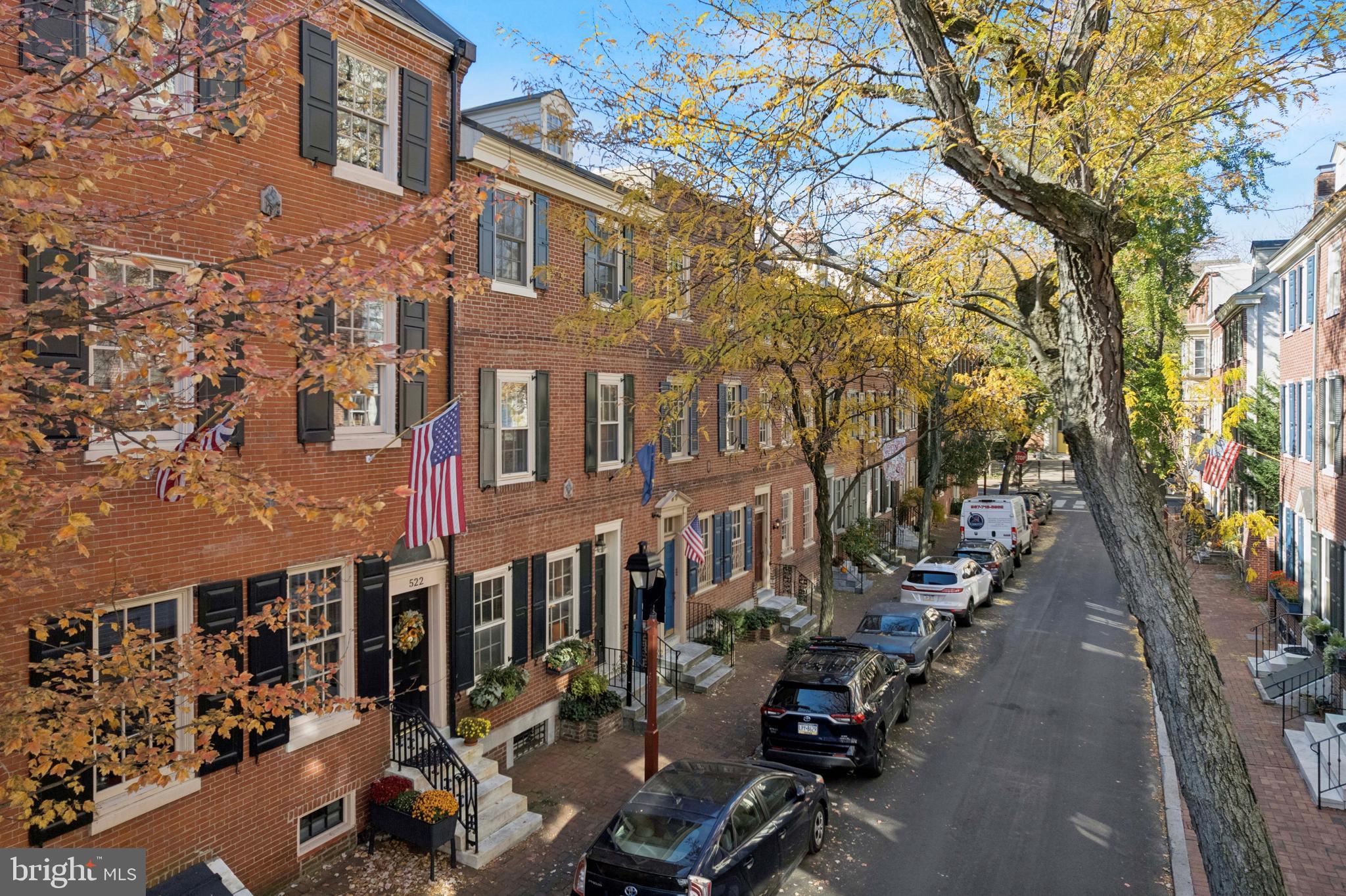 SOCIETY HILL - Residential