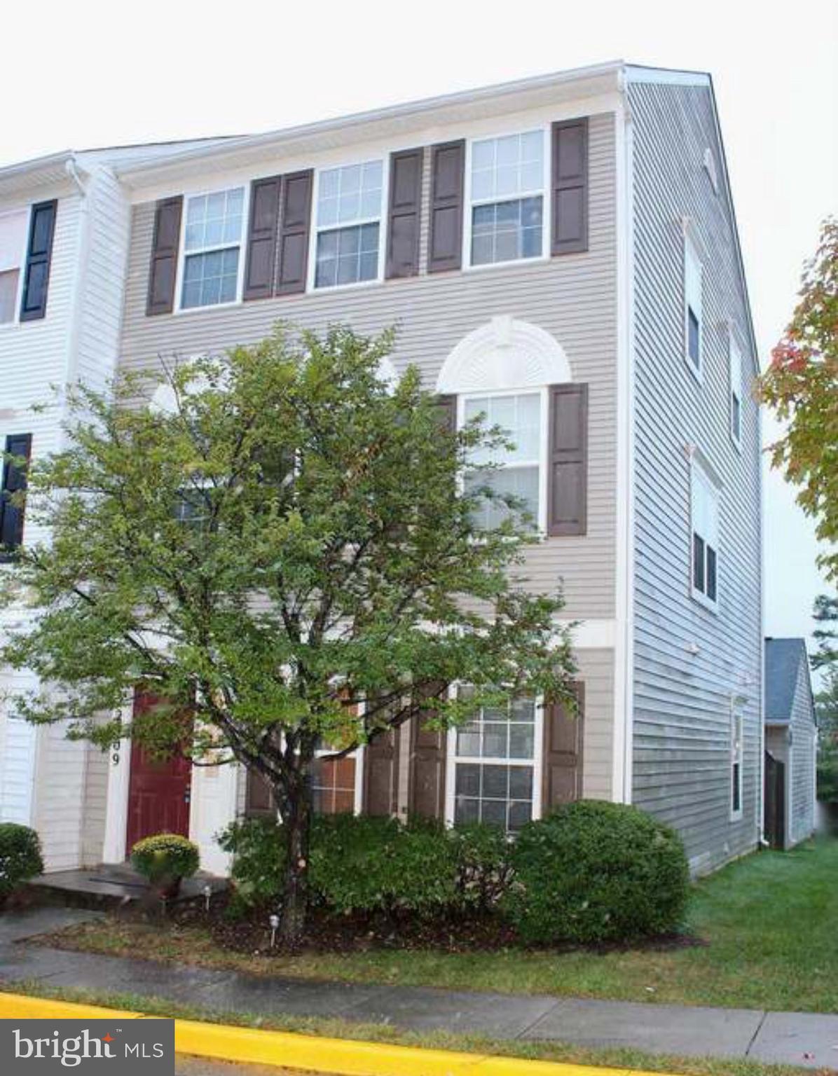 GROVEWOOD - Residential Lease