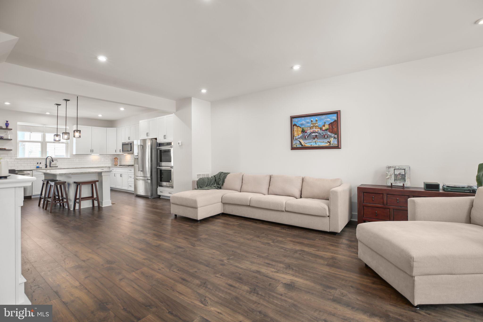 POTOMAC SHORES - Residential