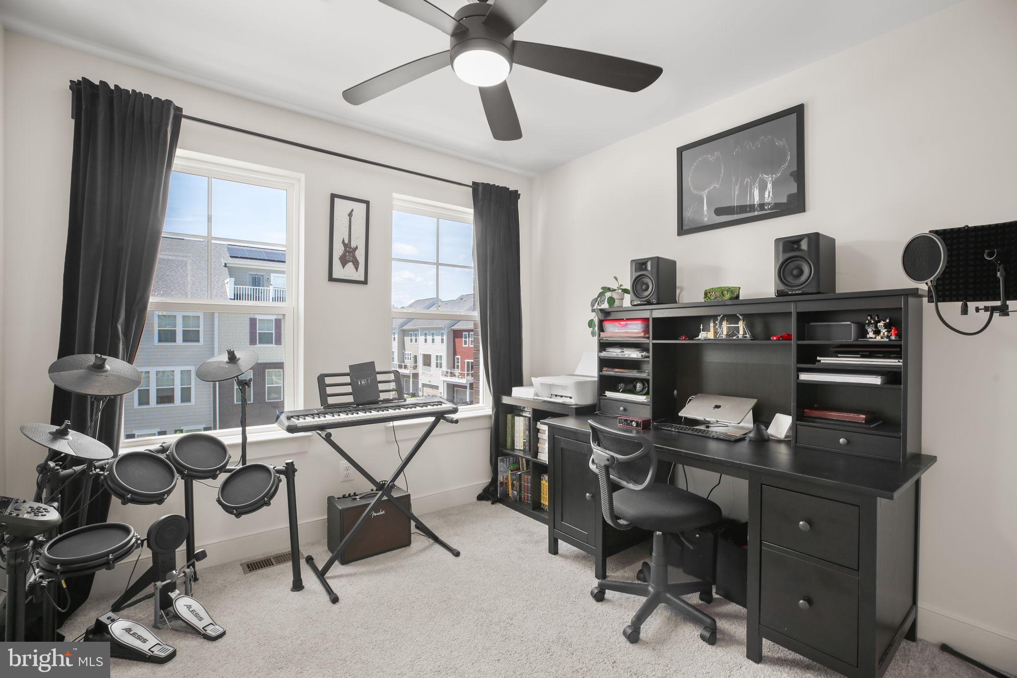POTOMAC SHORES - Residential