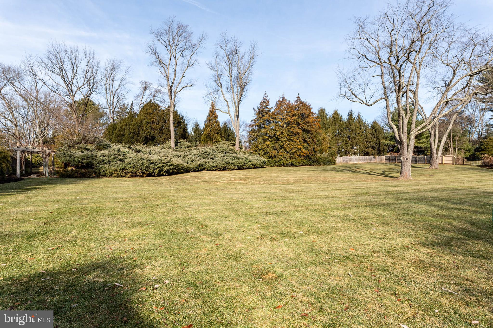 RADNOR HUNT - Residential