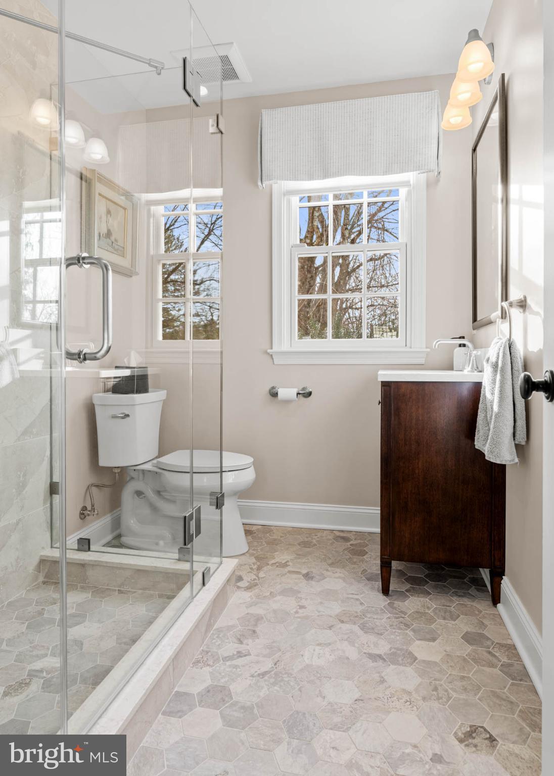 RADNOR HUNT - Residential