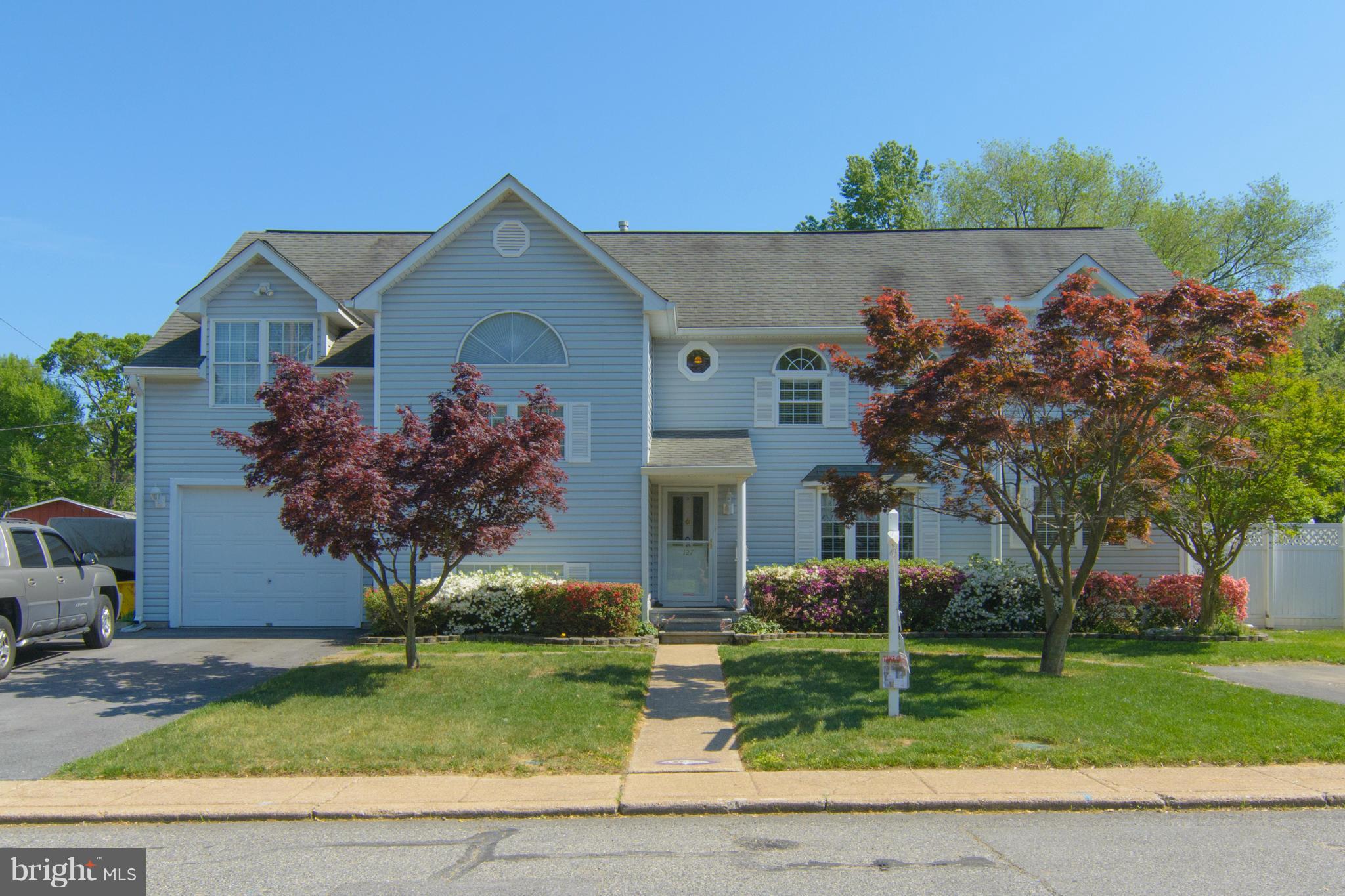 This home is a RARE FIND. Original owners since 1956. Only 4 waterfront homes in the community & full of character and wonderful memories. There is over 3800 sq ft. of living space, large master with deck overlooking the water, master bath with his & hers toilets, lots of natural light, 5 levels, game room, updated kitchen, huge family room w/ gas fire place, Bulk head, large yard & so much more.