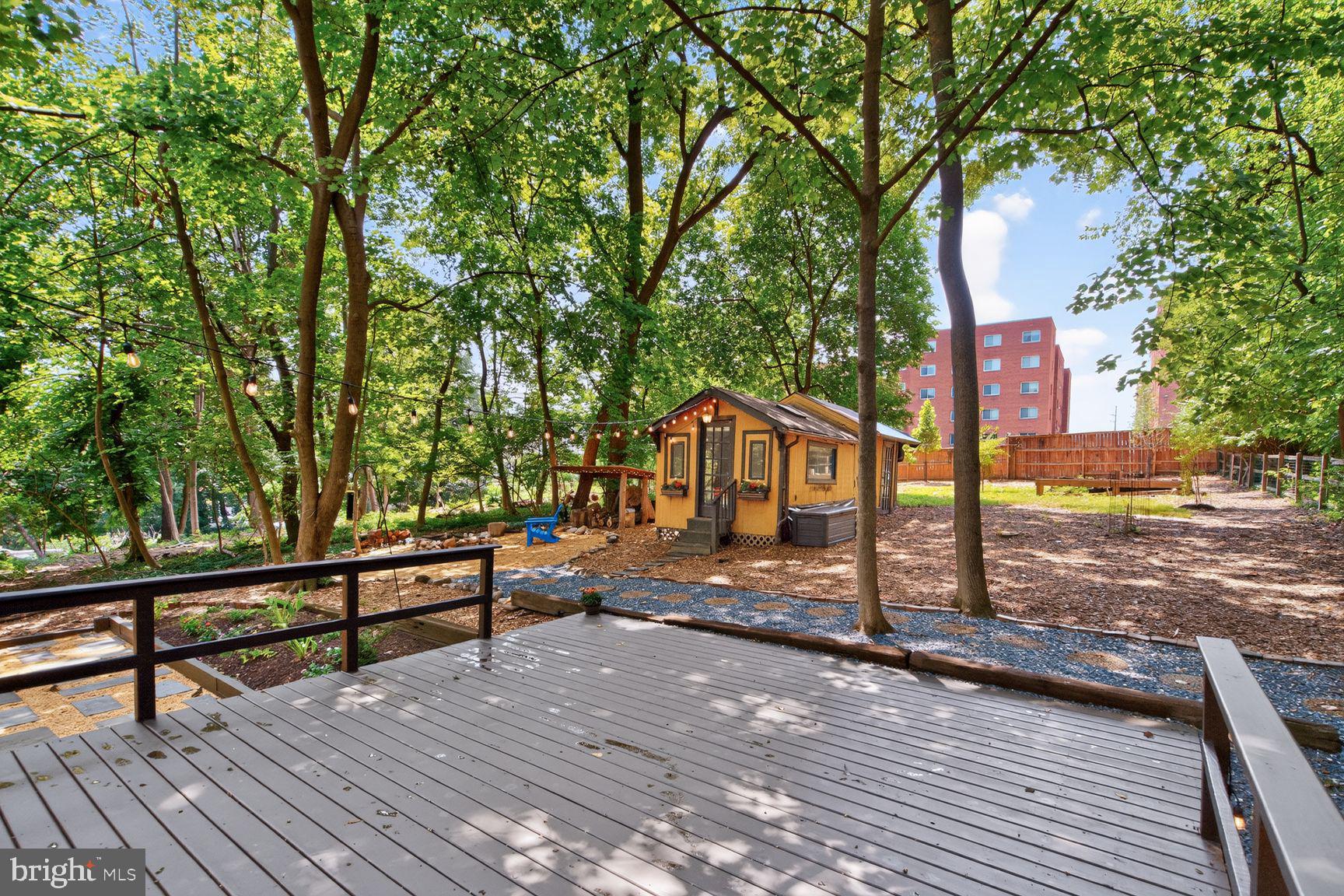 SILVER SPRING - Residential