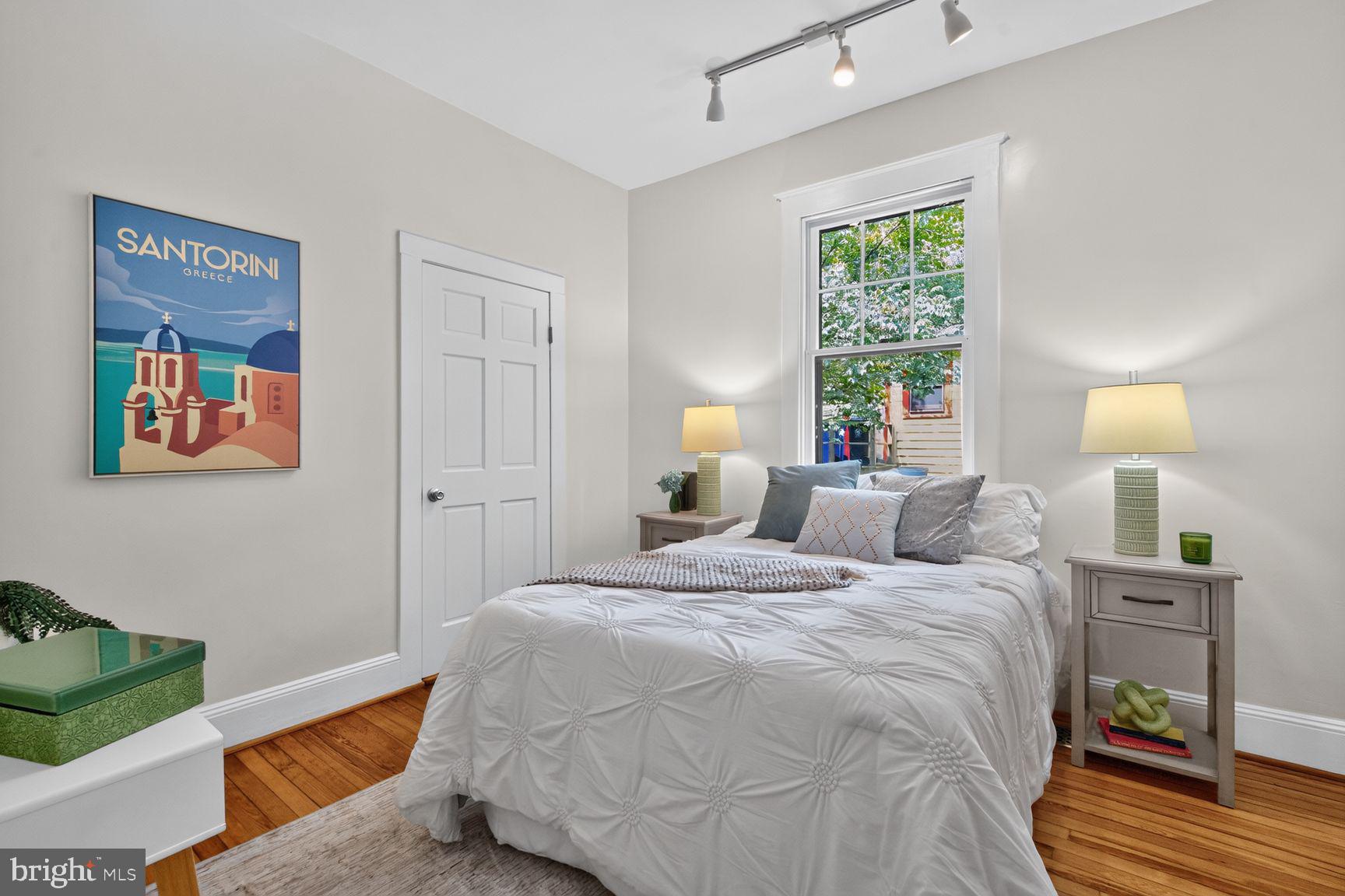 SILVER SPRING - Residential