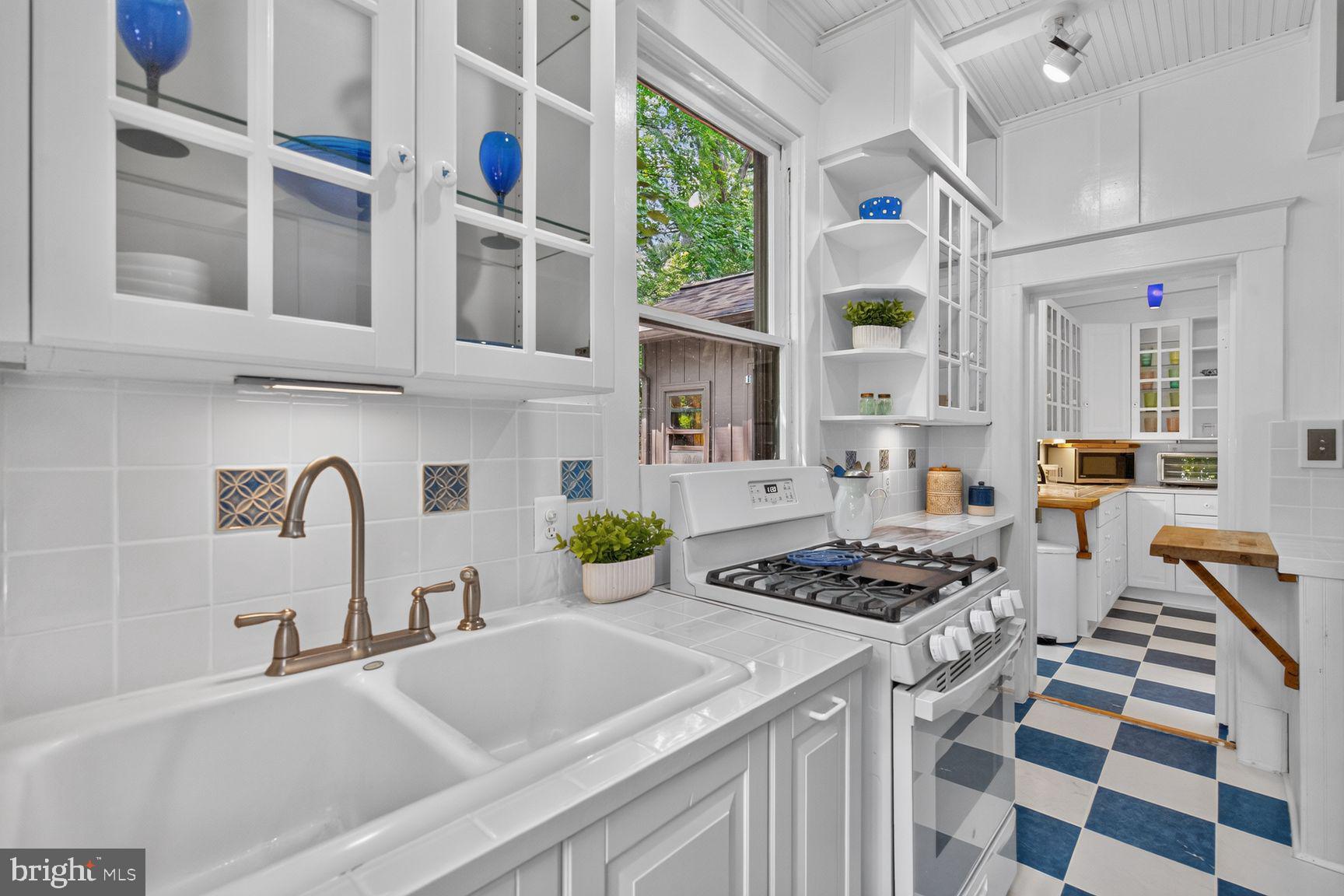SILVER SPRING - Residential