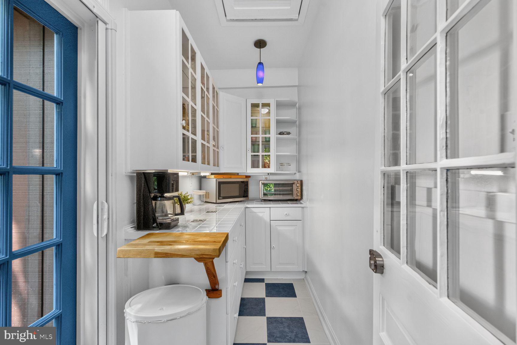 SILVER SPRING - Residential
