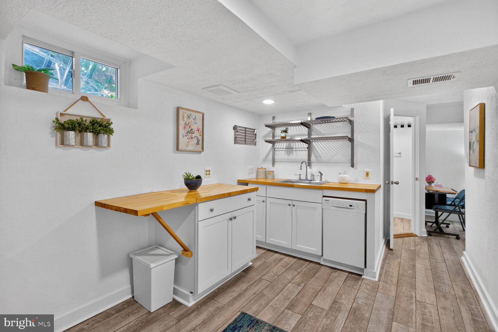 SILVER SPRING - Residential