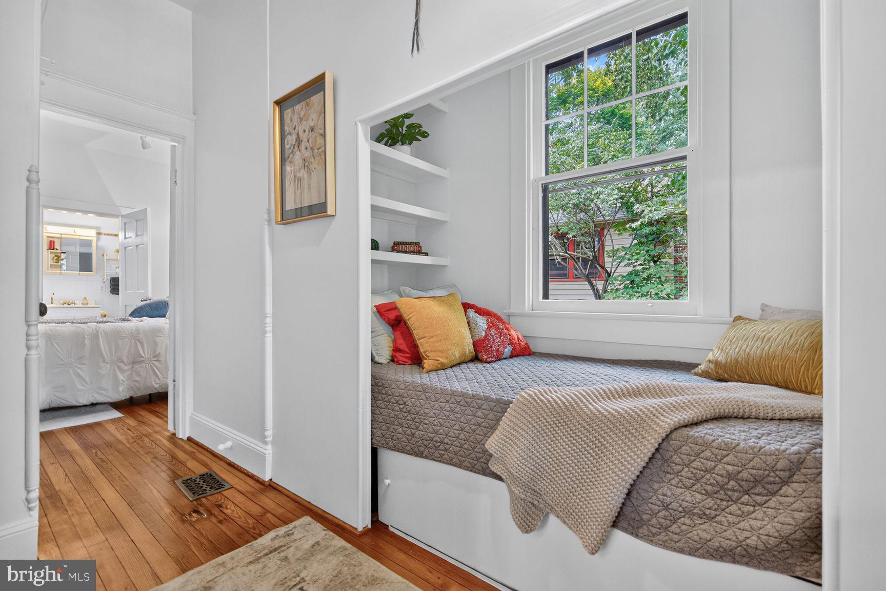 SILVER SPRING - Residential