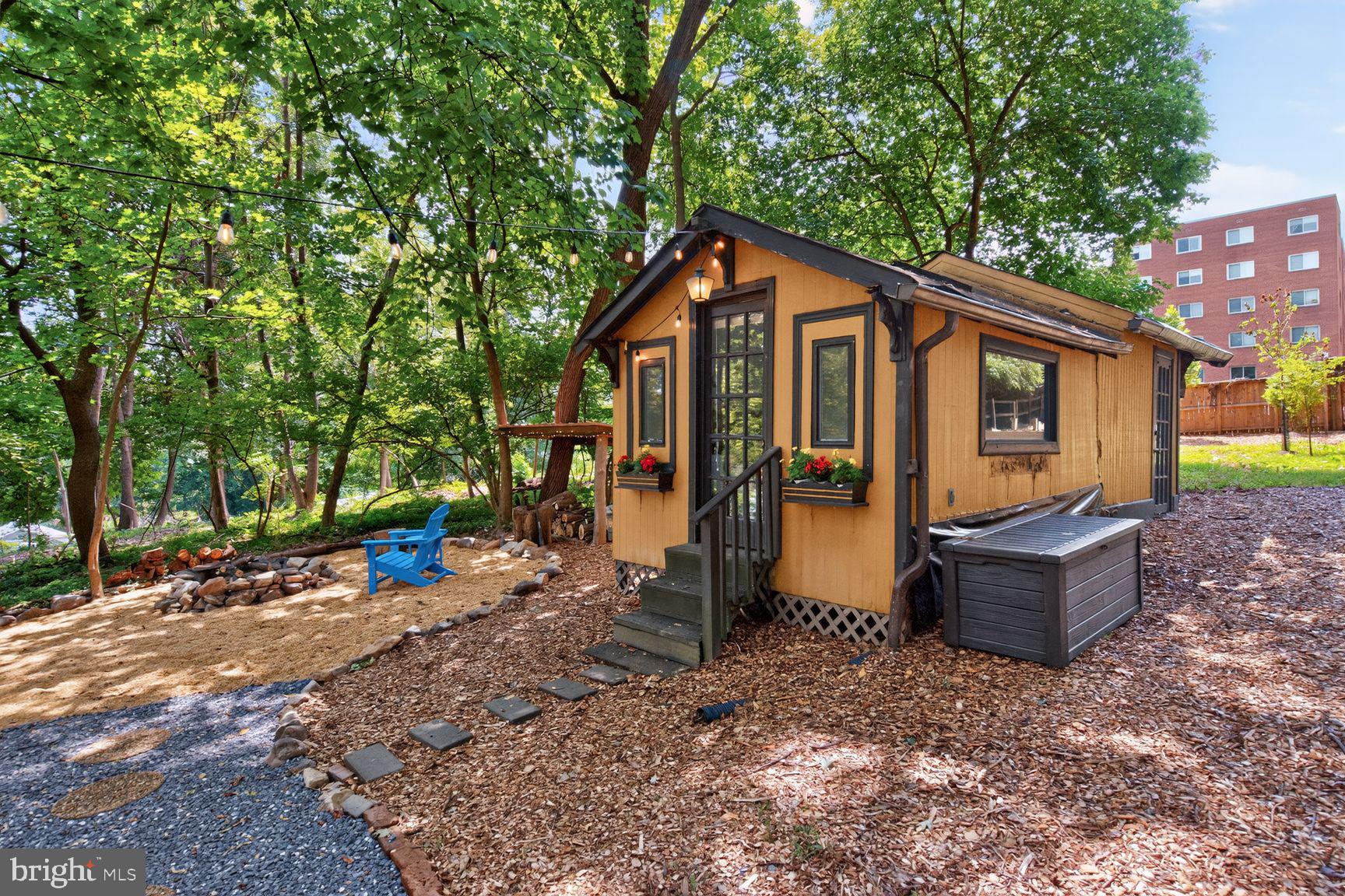 SILVER SPRING - Residential