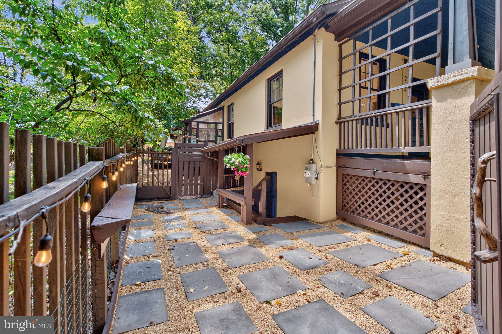 SILVER SPRING - Residential