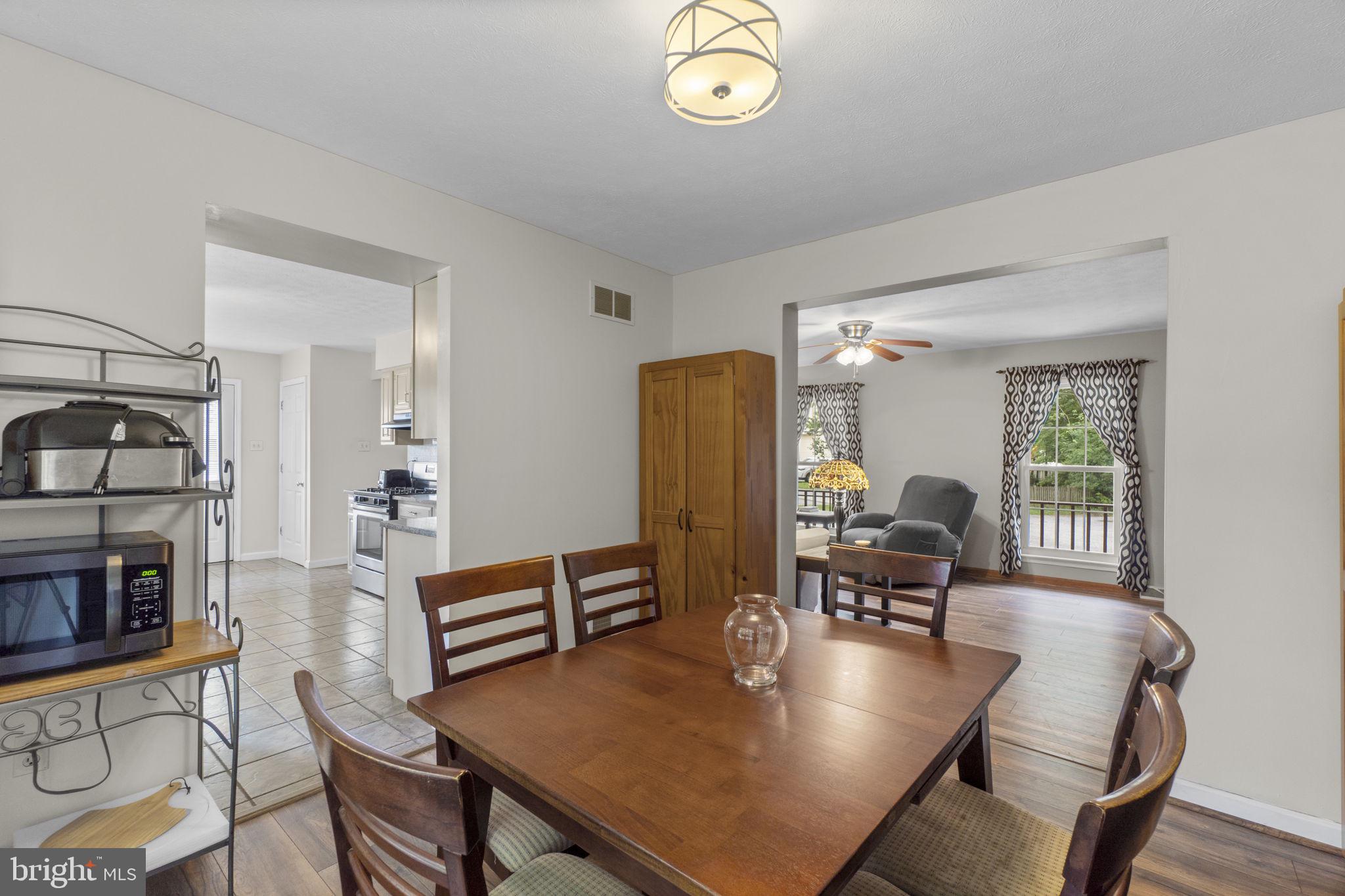 HAMPSTEAD - Residential