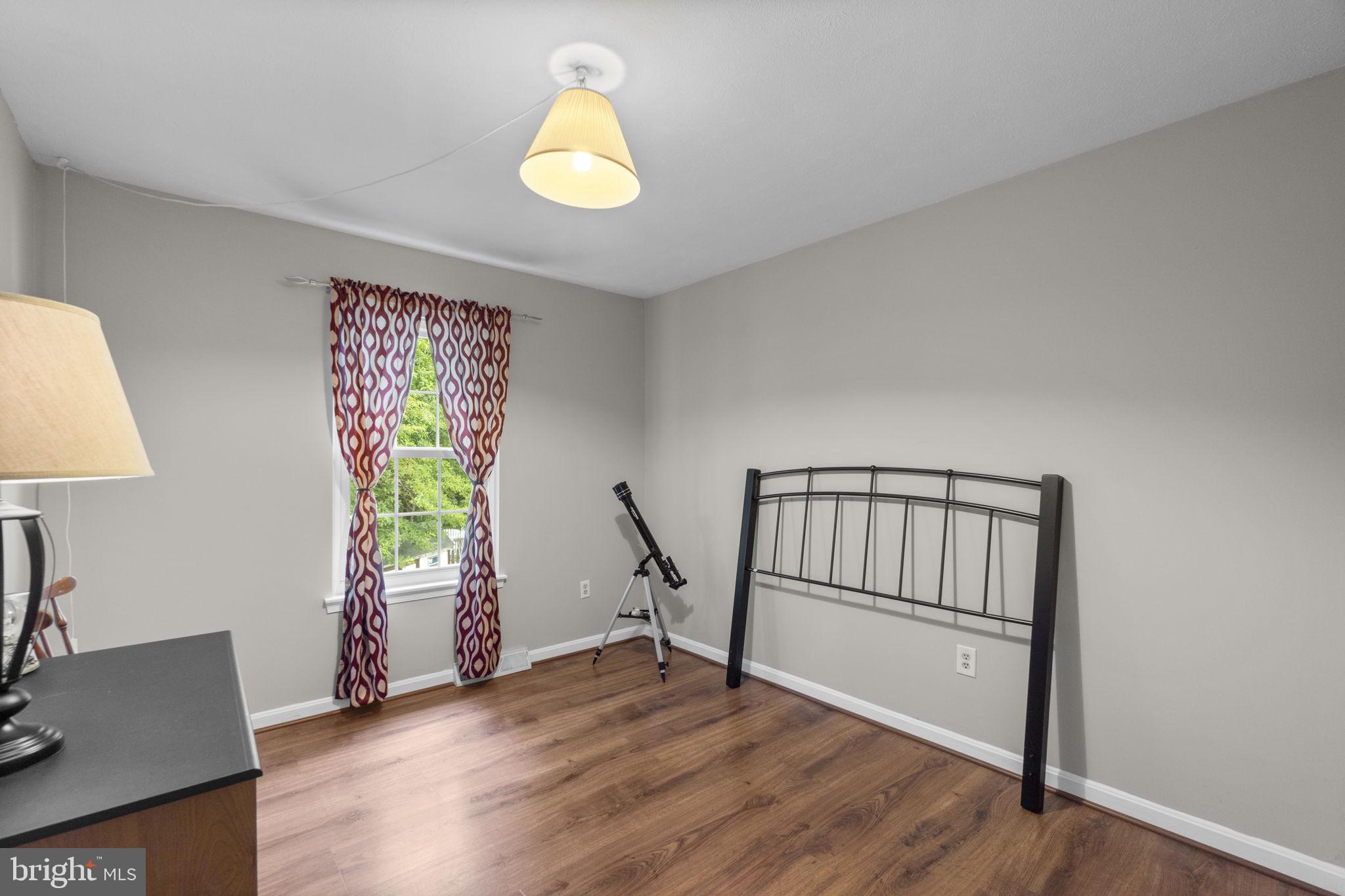 HAMPSTEAD - Residential