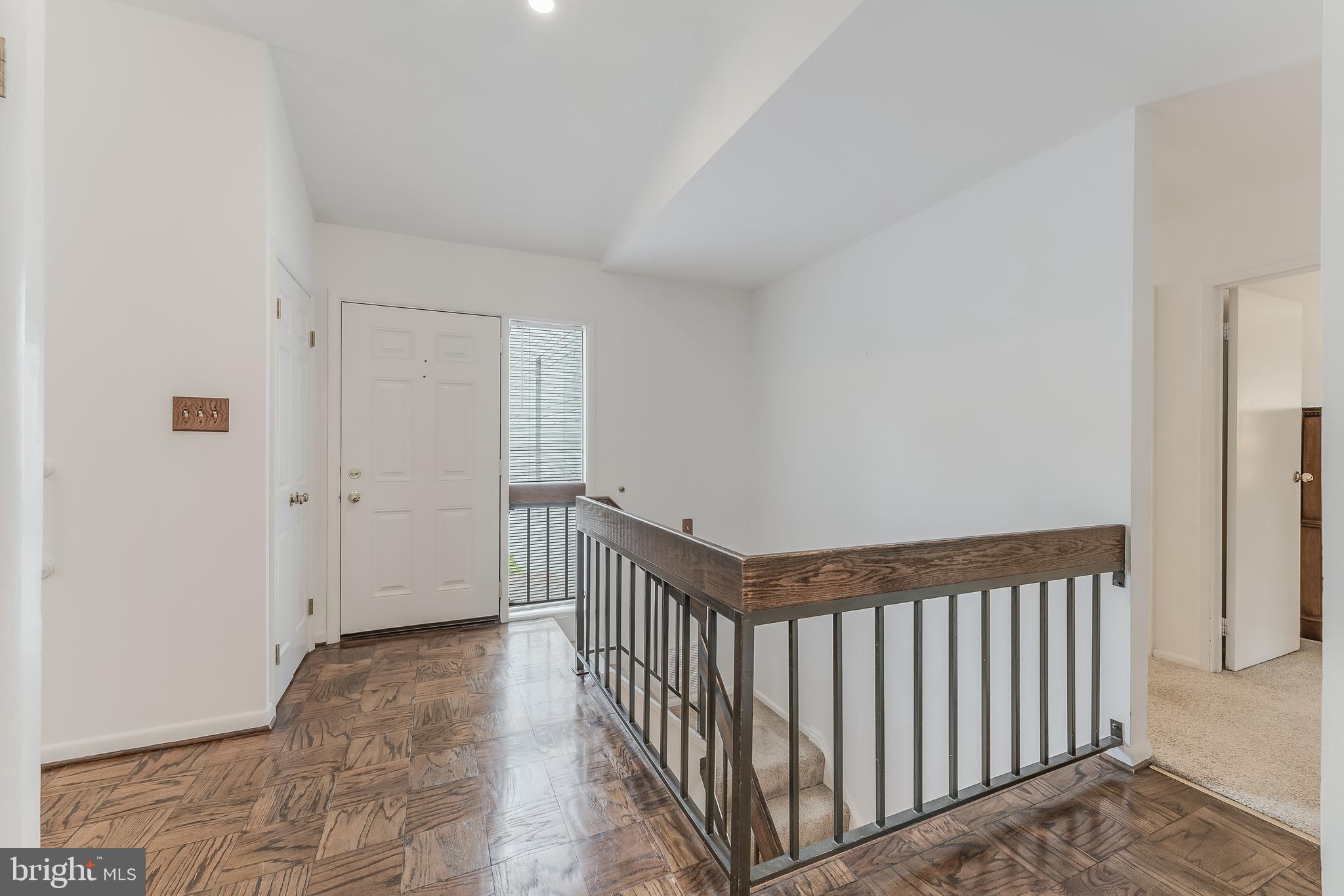 FOX MILL WOODS - Residential