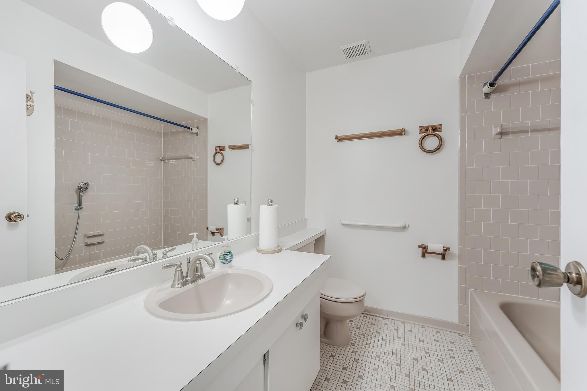 FOX MILL WOODS - Residential