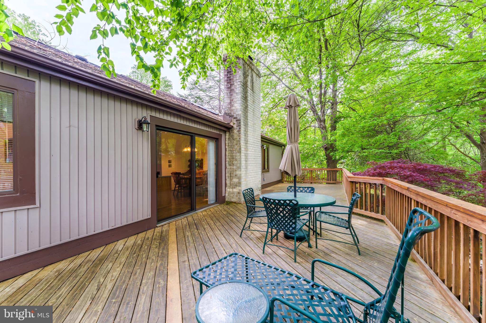 FOX MILL WOODS - Residential