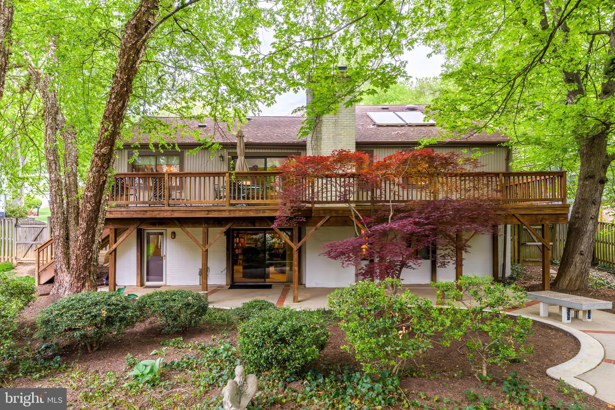 FOX MILL WOODS - Residential