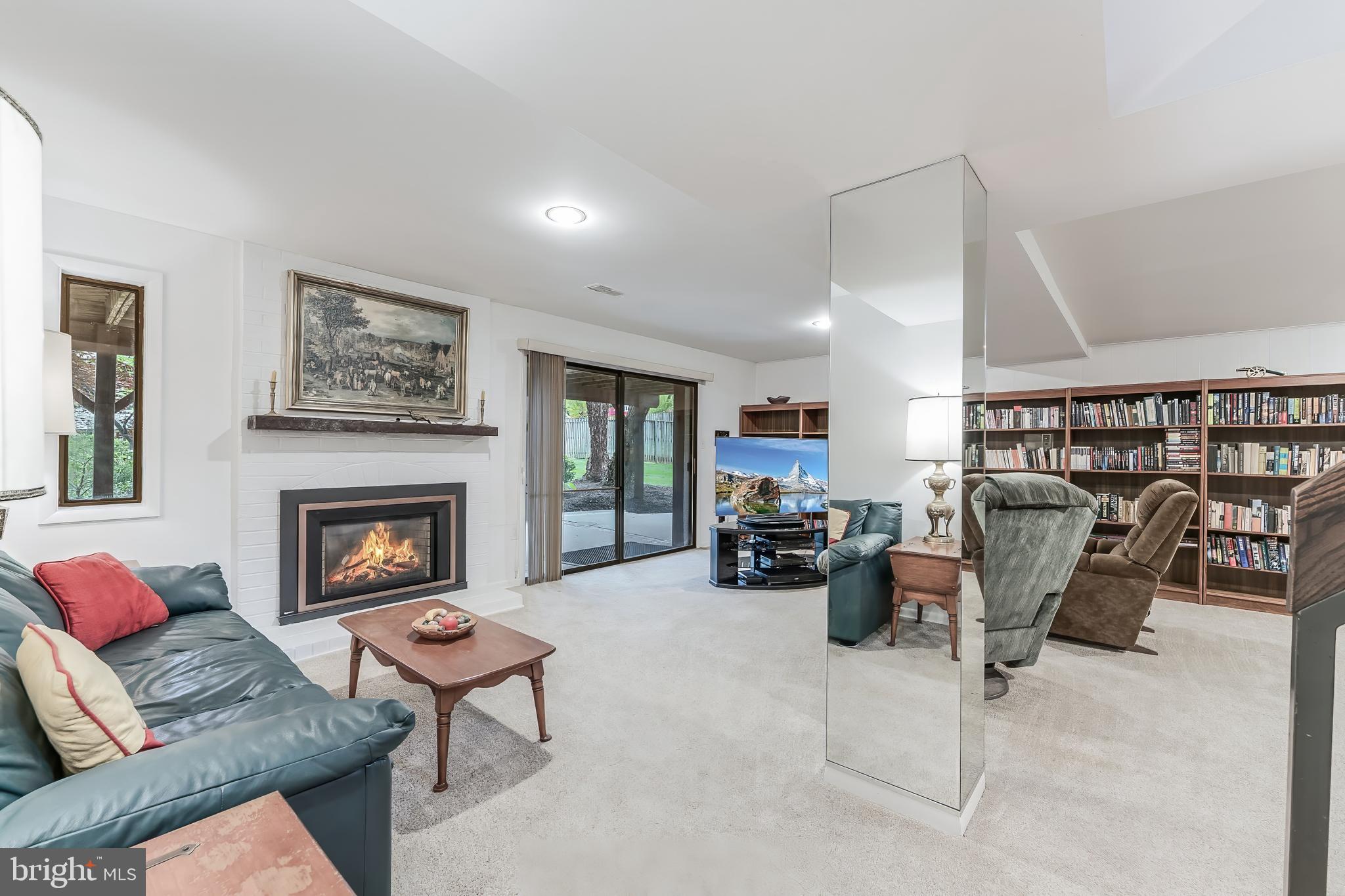 FOX MILL WOODS - Residential