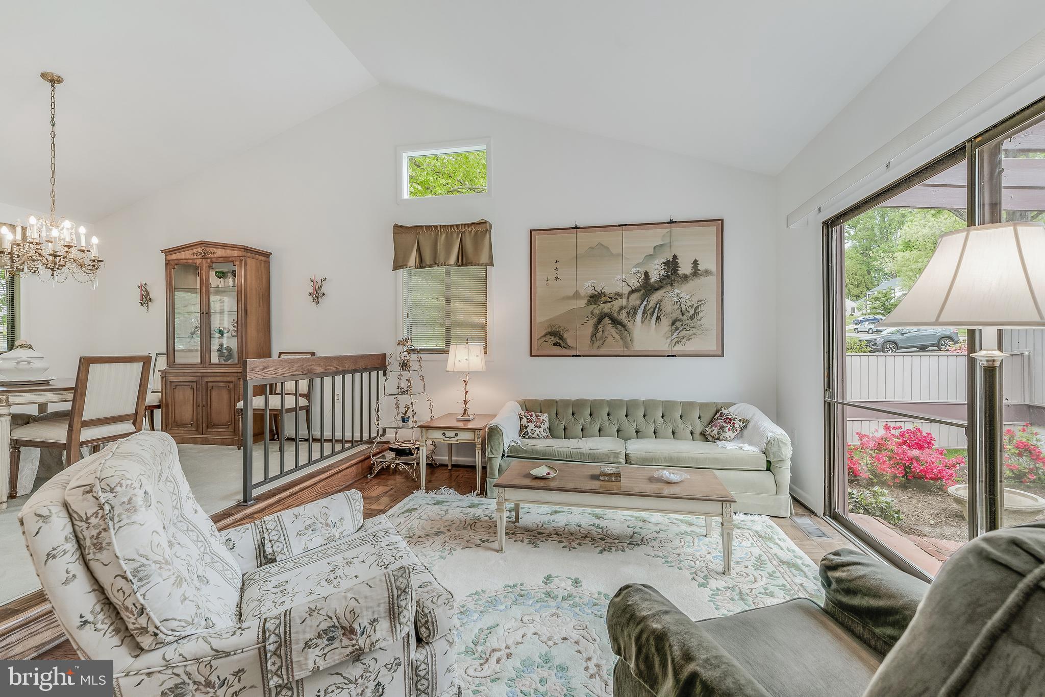 FOX MILL WOODS - Residential