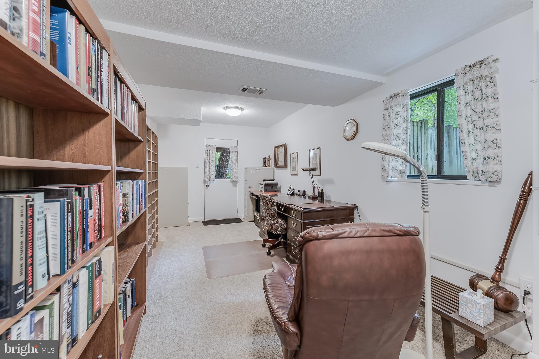 FOX MILL WOODS - Residential
